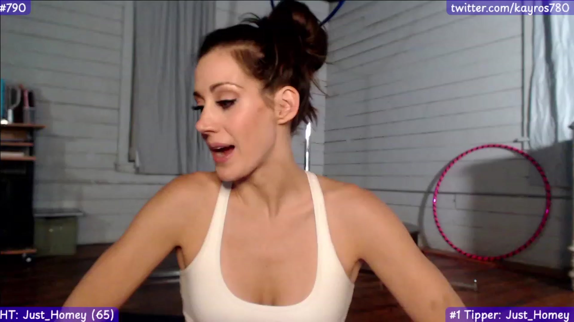 Gallery image thumbnail from Kayros780's myfreecams stream on, 10/31/2023, 05:20 image 18 of 20