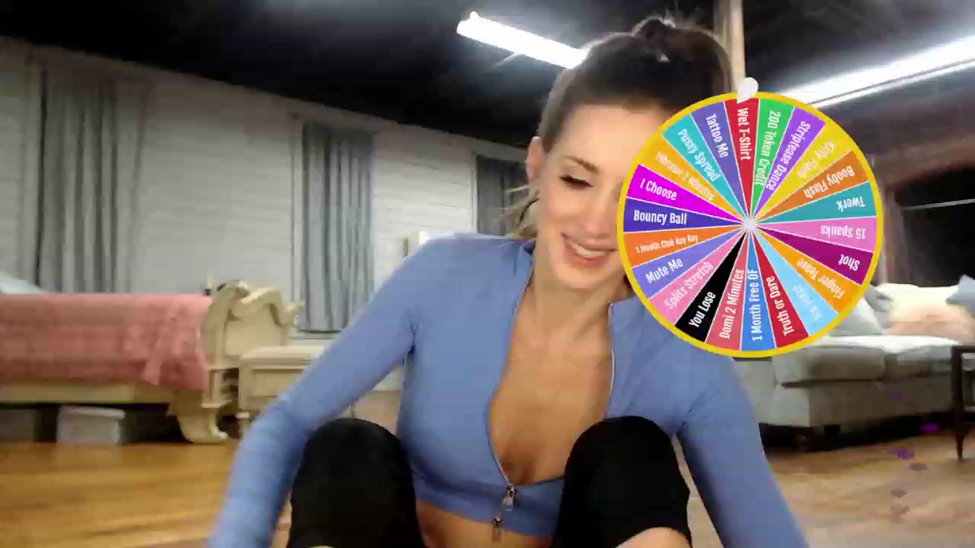 Gallery image thumbnail from Kayros780's myfreecams stream on, 01/09/2024, 07:48 image 12 of 20