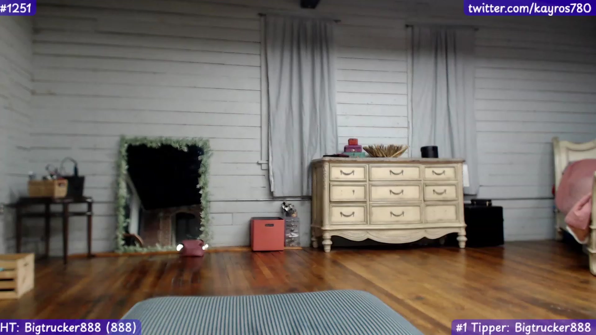 Gallery image thumbnail from Kayros780's myfreecams stream on, 02/11/2024, 08:51 image 8 of 20