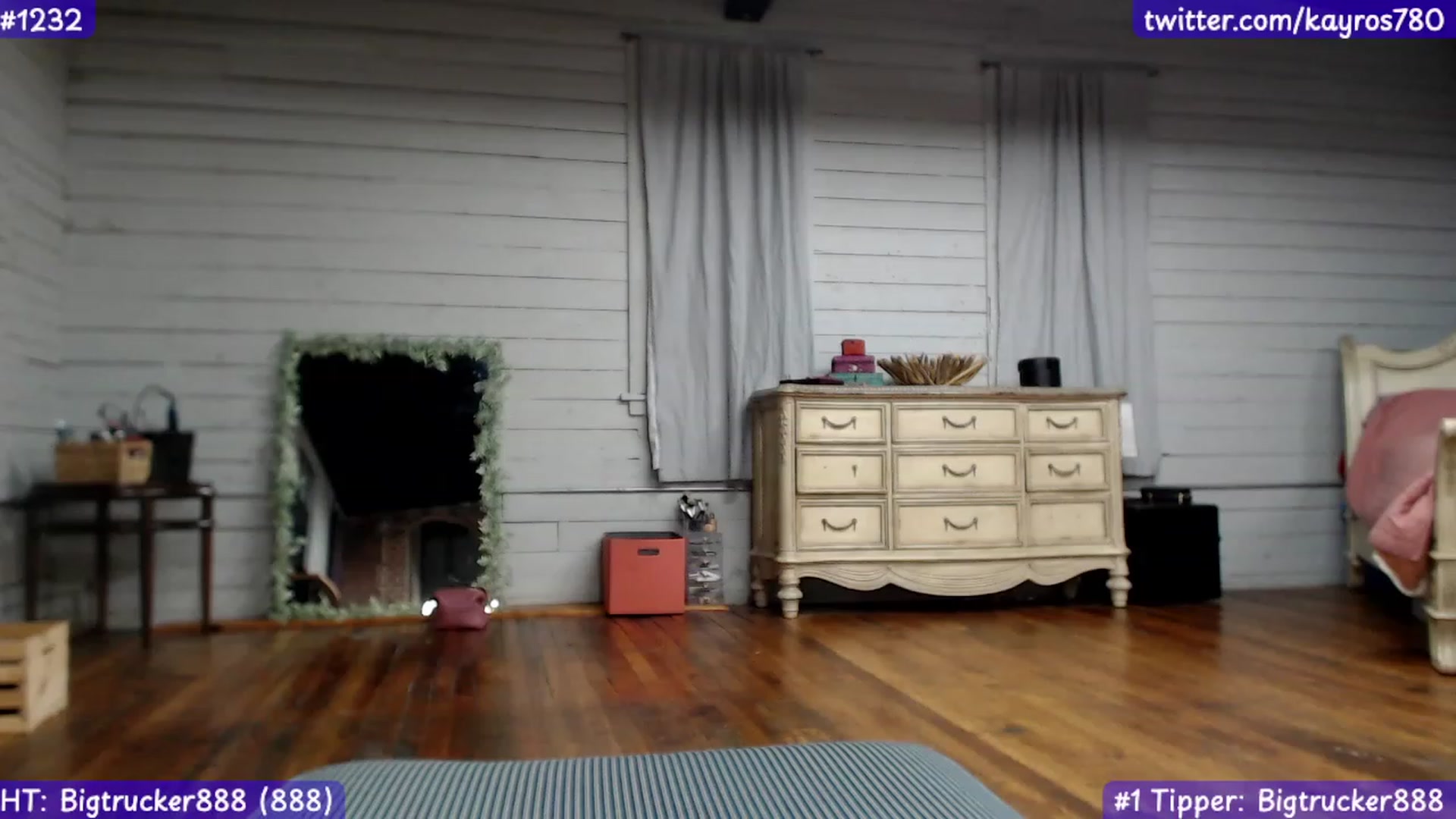 Gallery image thumbnail from Kayros780's myfreecams stream on, 02/11/2024, 08:51 image 20 of 20