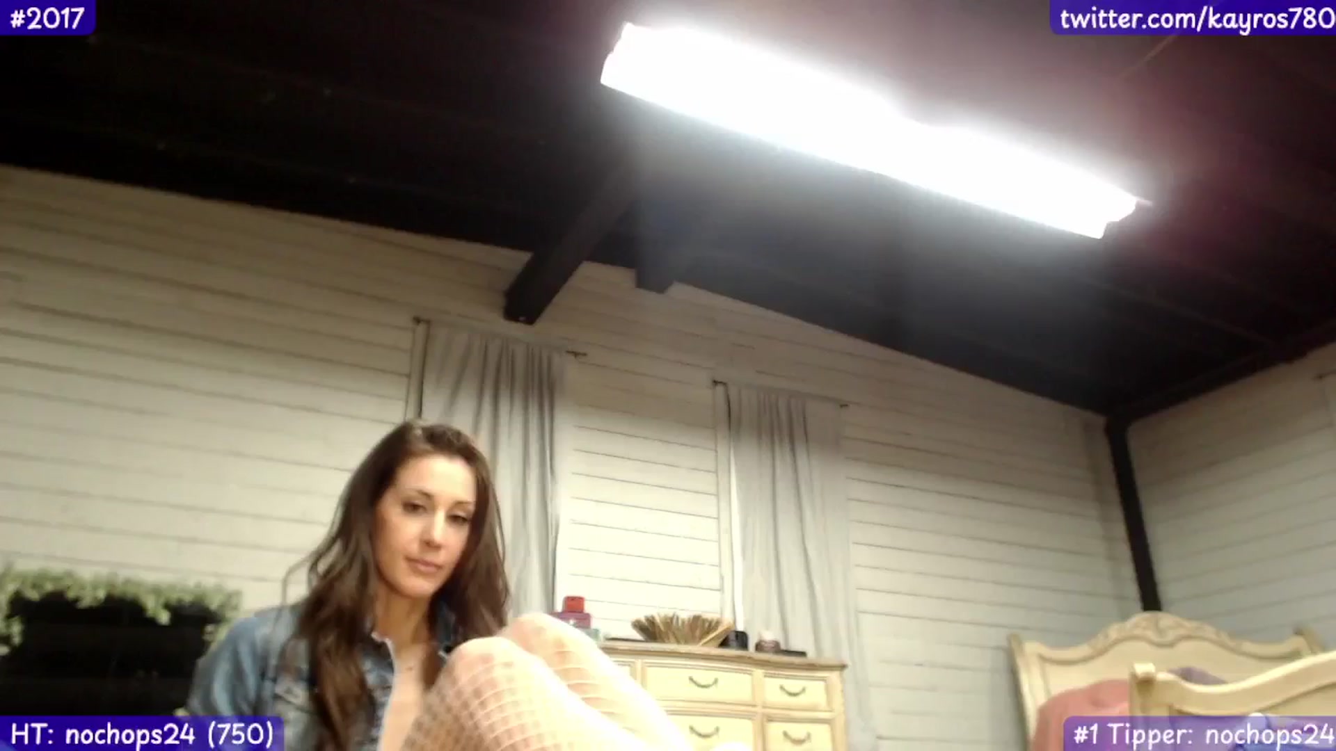 Gallery image thumbnail from Kayros780's myfreecams stream on, 04/27/2024, 08:06 image 11 of 20