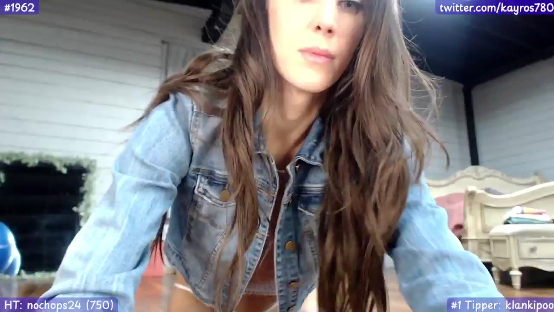 Gallery image thumbnail from Kayros780's myfreecams stream on, 04/27/2024, 08:06 image 20 of 20