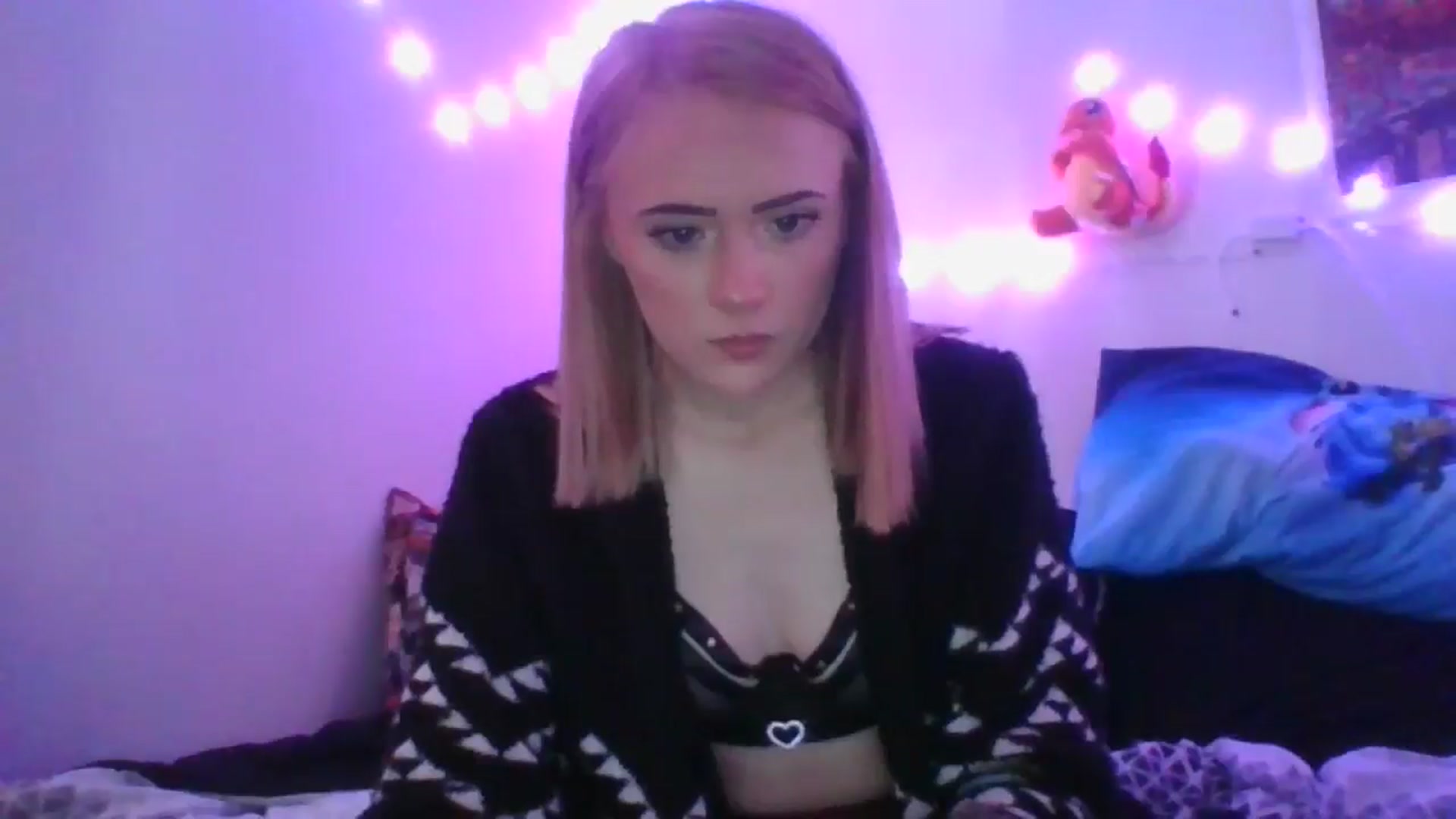 Gallery image thumbnail from Kbabbbyyy11_'s myfreecams stream on, 04/30/2024, 17:57 image 9 of 20