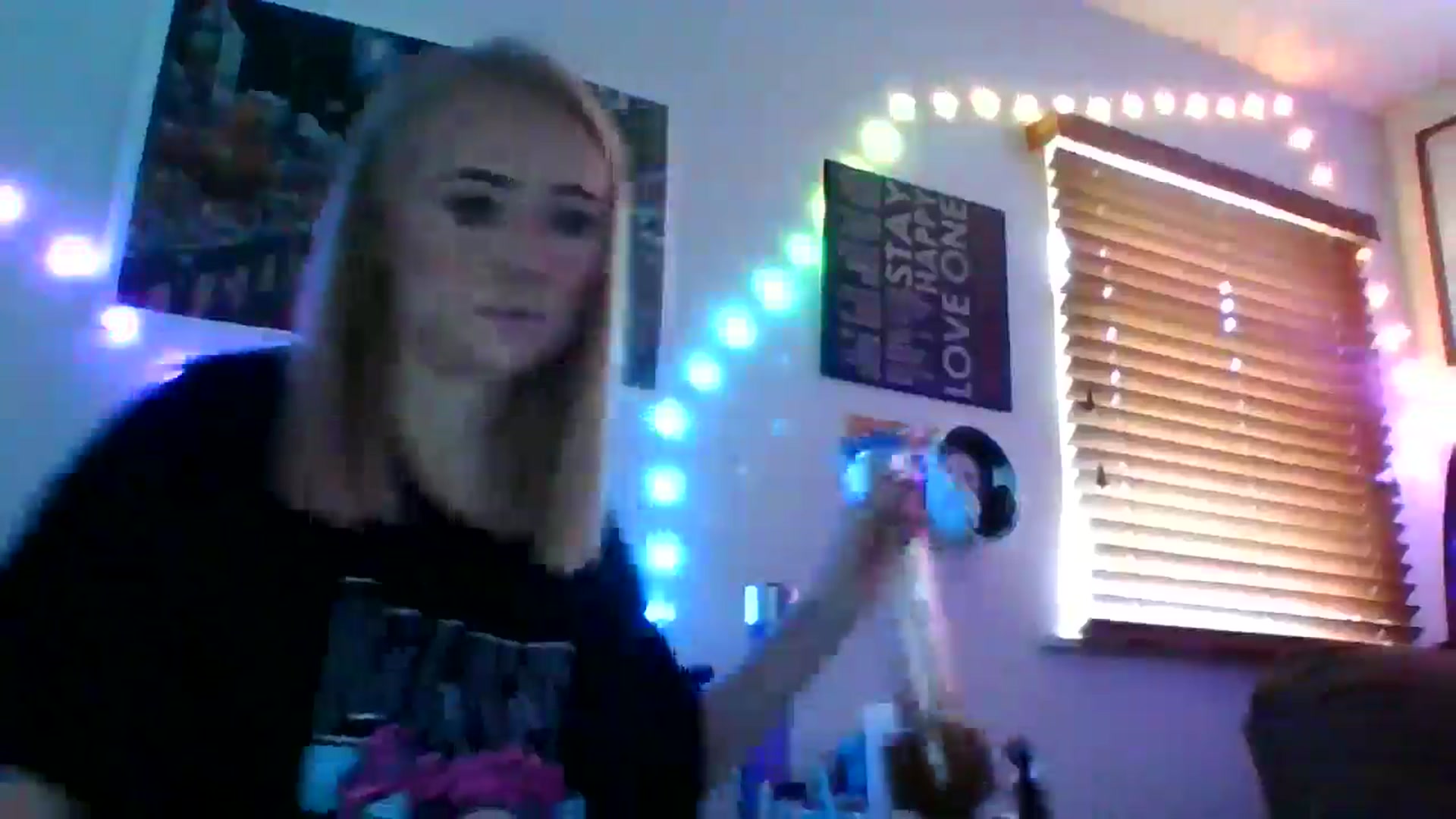 Gallery image thumbnail from Kbabbbyyy11_'s myfreecams stream on, 08/01/2024, 16:10 image 6 of 20