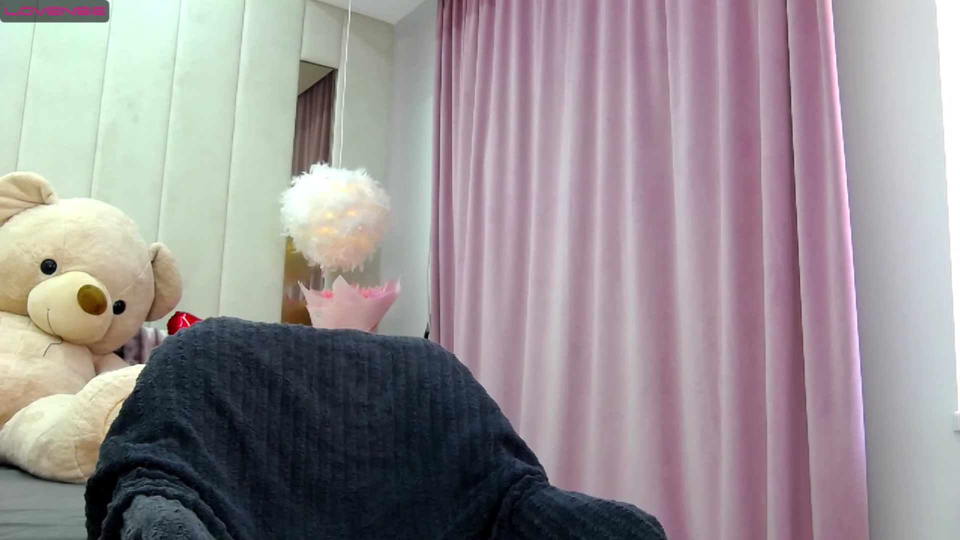 Gallery image thumbnail from KcRowan's myfreecams stream on, 02/09/2023, 11:15 image 10 of 20
