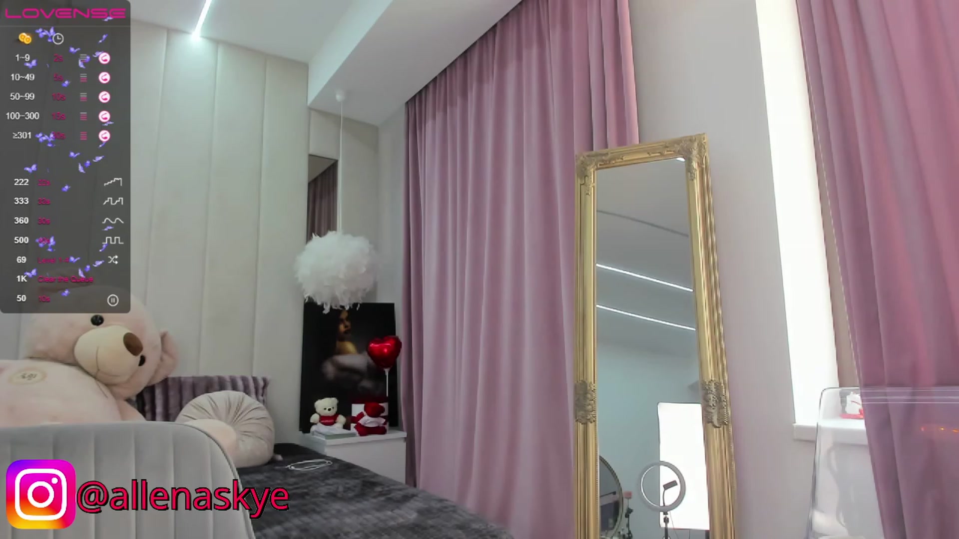 Gallery image thumbnail from KcRowan's myfreecams stream on, 08/16/2023, 09:46 image 6 of 20
