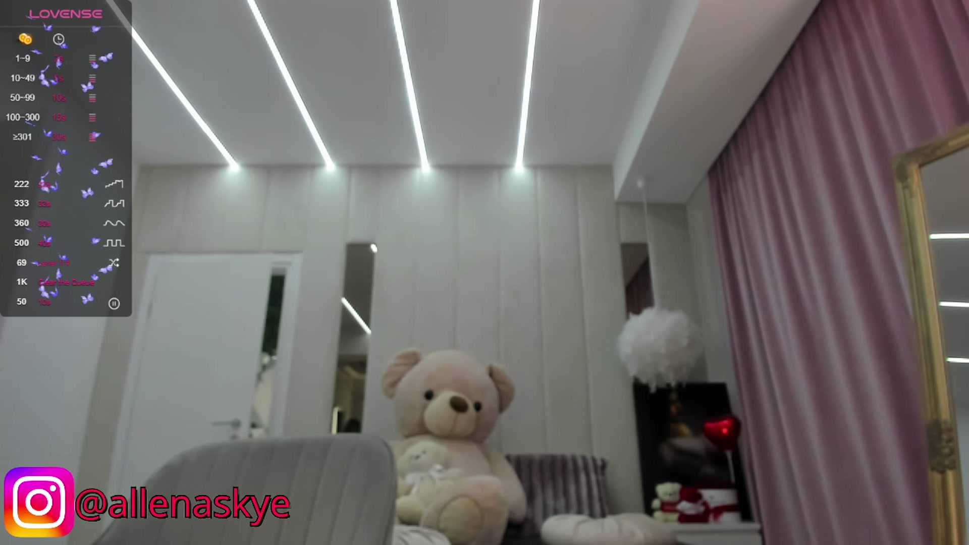 Gallery image thumbnail from KcRowan's myfreecams stream on, 08/31/2023, 09:17 image 12 of 20