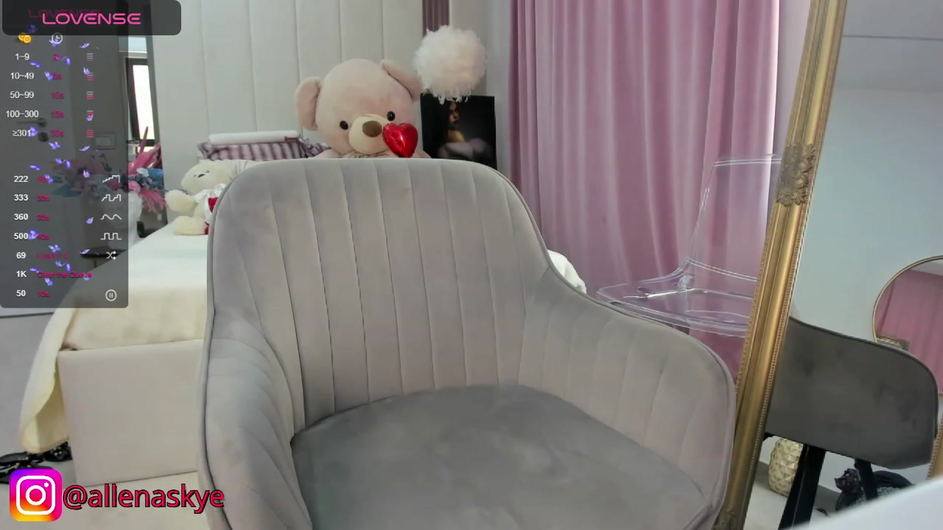 Gallery image thumbnail from KcRowan's myfreecams stream on, 09/15/2023, 11:29 image 12 of 20