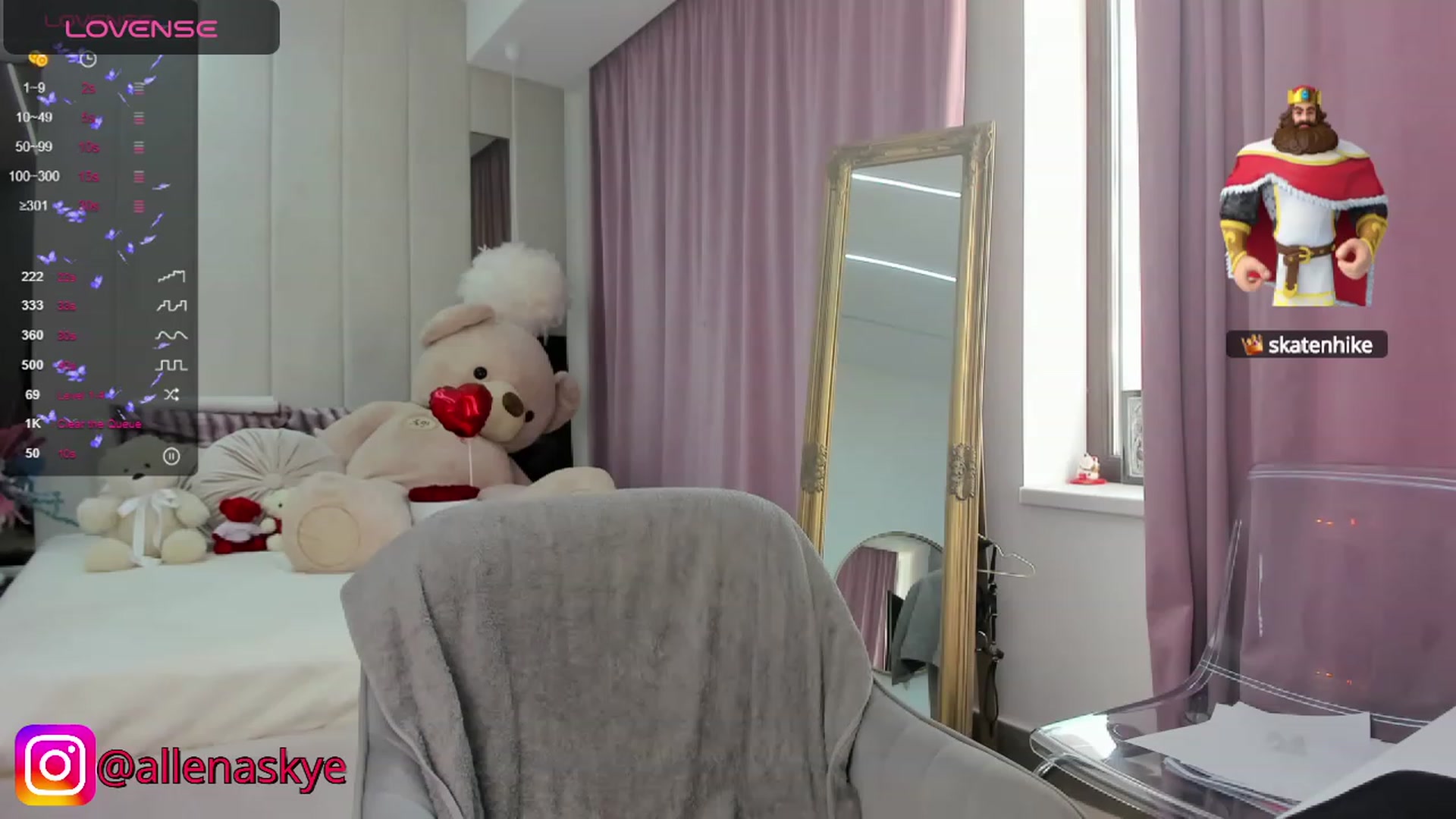 Gallery image thumbnail from KcRowan's myfreecams stream on, 10/10/2023, 09:40 image 5 of 20