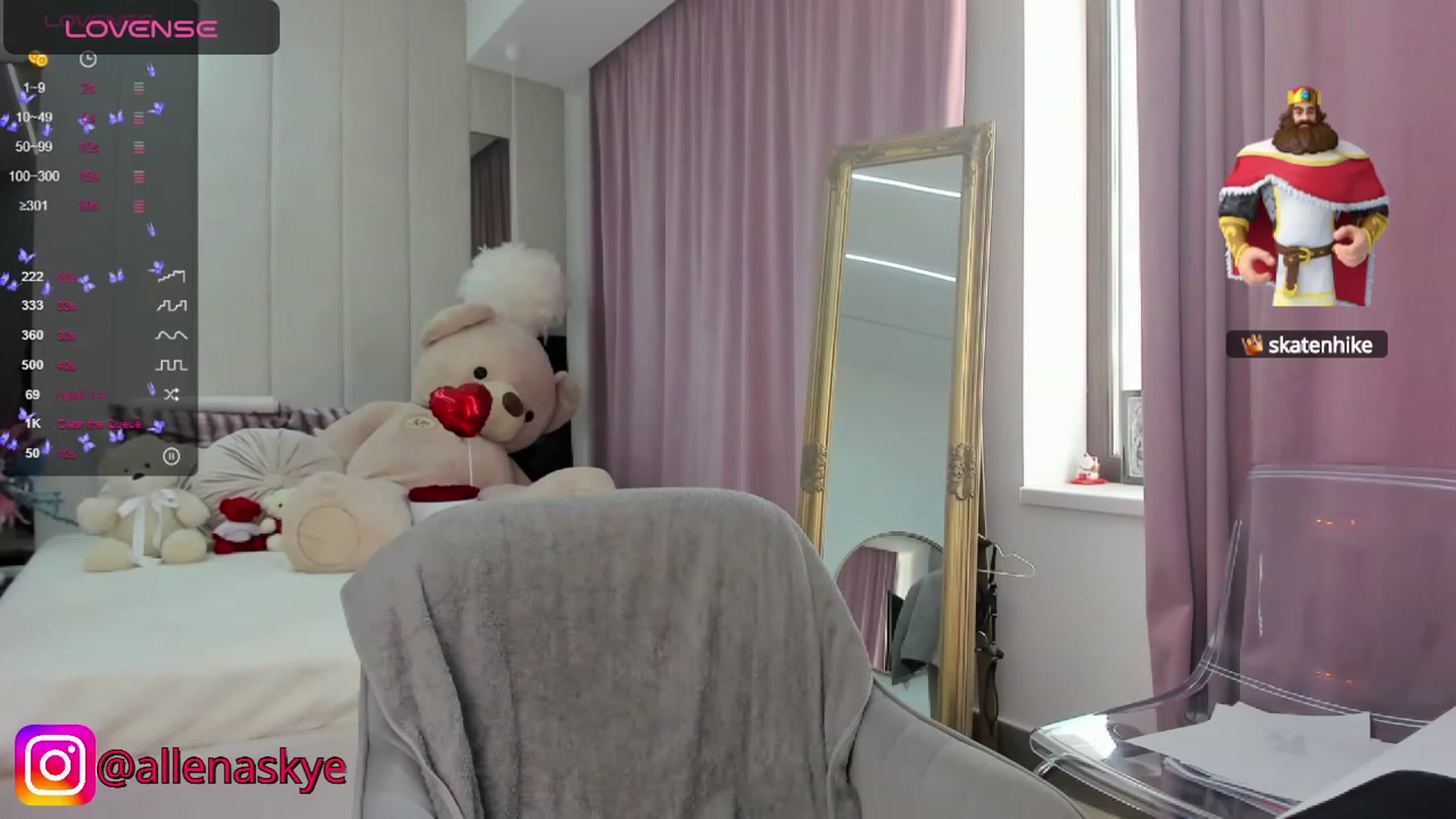 Gallery image thumbnail from KcRowan's myfreecams stream on, 10/10/2023, 09:40 image 6 of 20