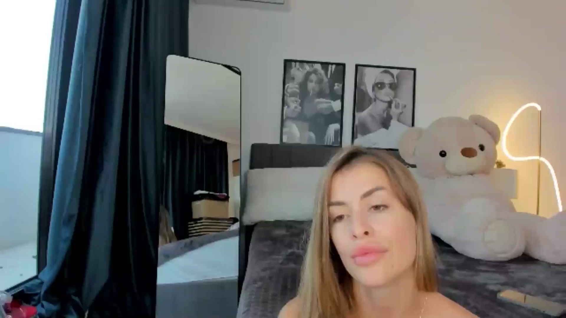Gallery image thumbnail from KcRowan's myfreecams stream on, 07/21/2025, 09:47 image 17 of 20