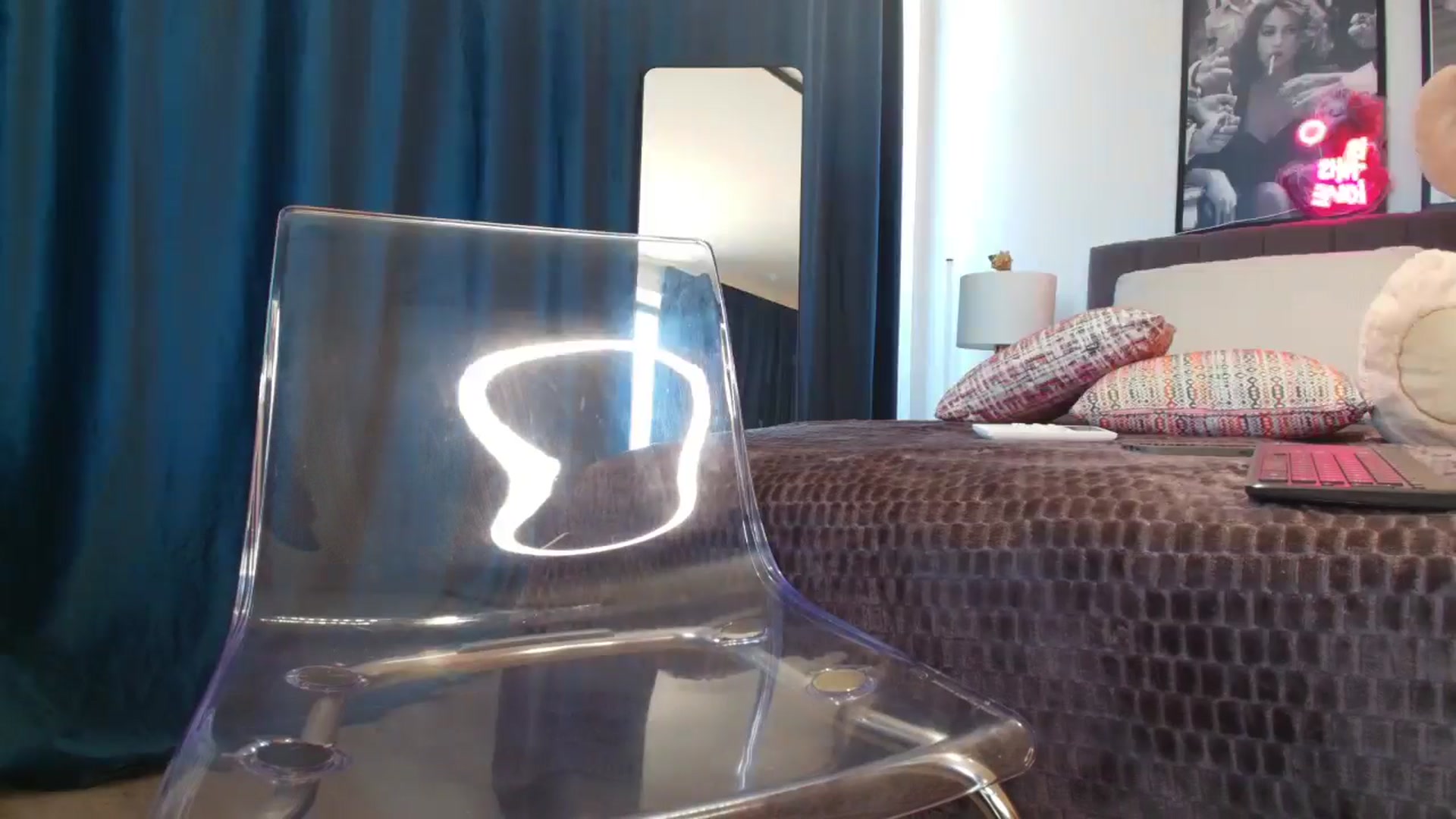 Gallery image thumbnail from KcRowan's myfreecams stream on, 08/04/2025, 12:16 image 8 of 20