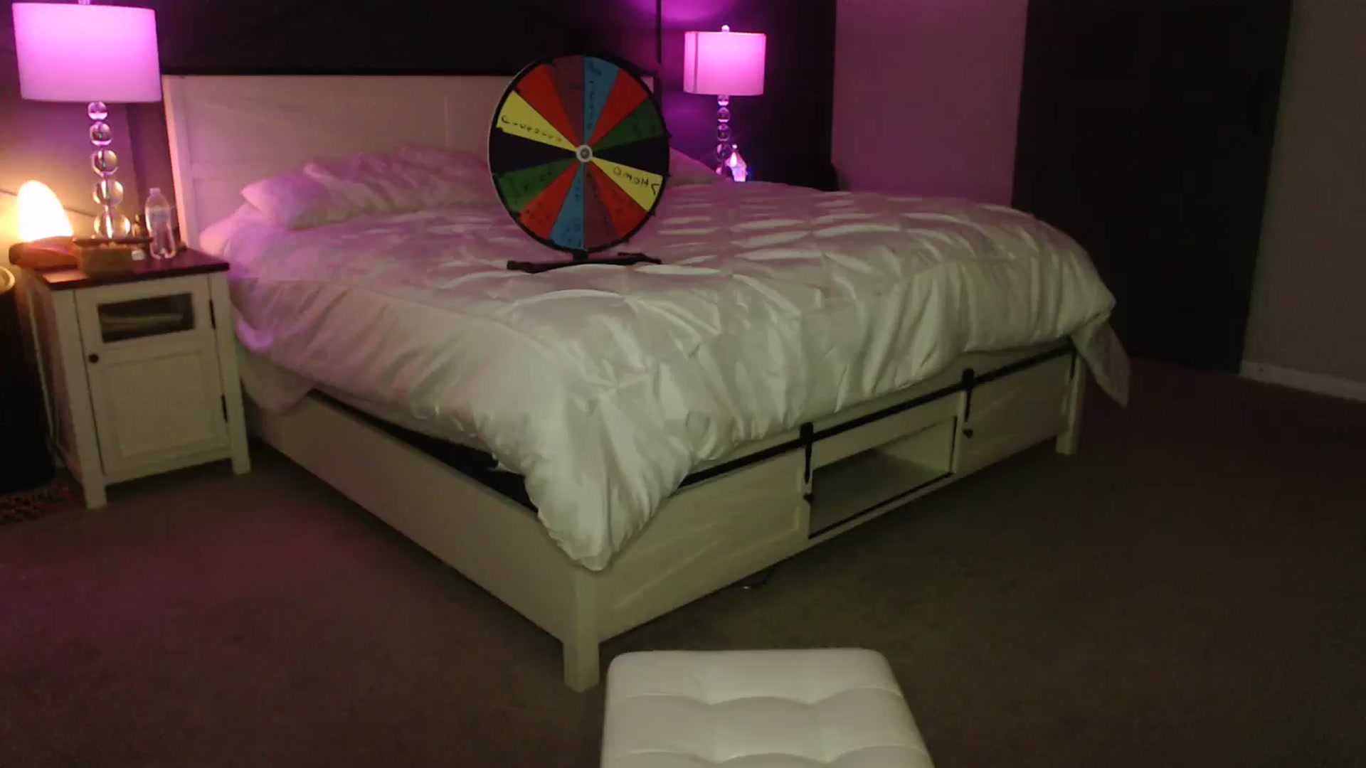 Gallery image thumbnail from Kcsweetie4u's myfreecams stream on, 05/28/2025, 14:51 image 13 of 20