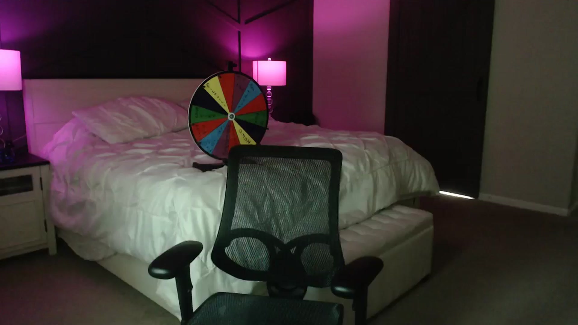 Gallery image thumbnail from Kcsweetie4u's myfreecams stream on, 06/30/2025, 15:17 image 1 of 20