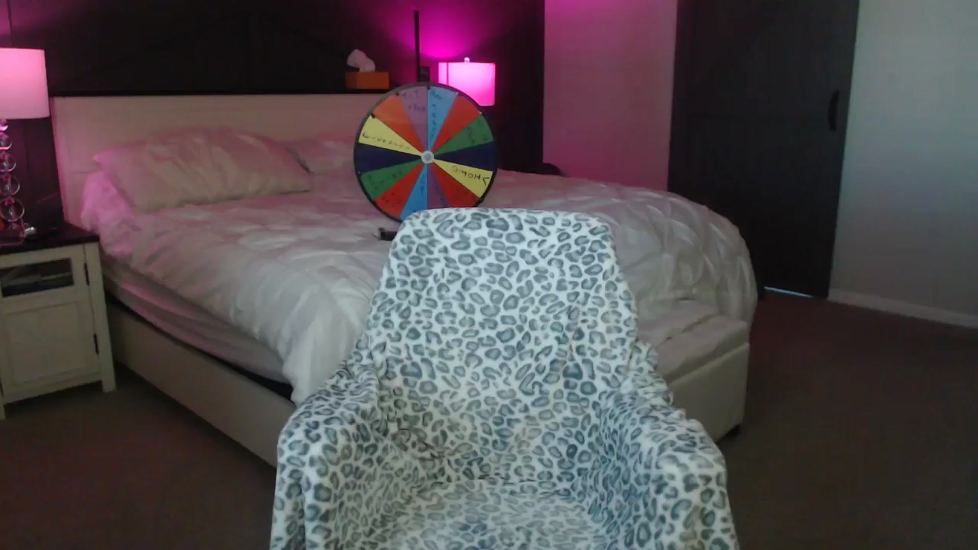 Gallery image thumbnail from Kcsweetie4u's myfreecams stream on, 11/10/2025, 15:17 image 15 of 20