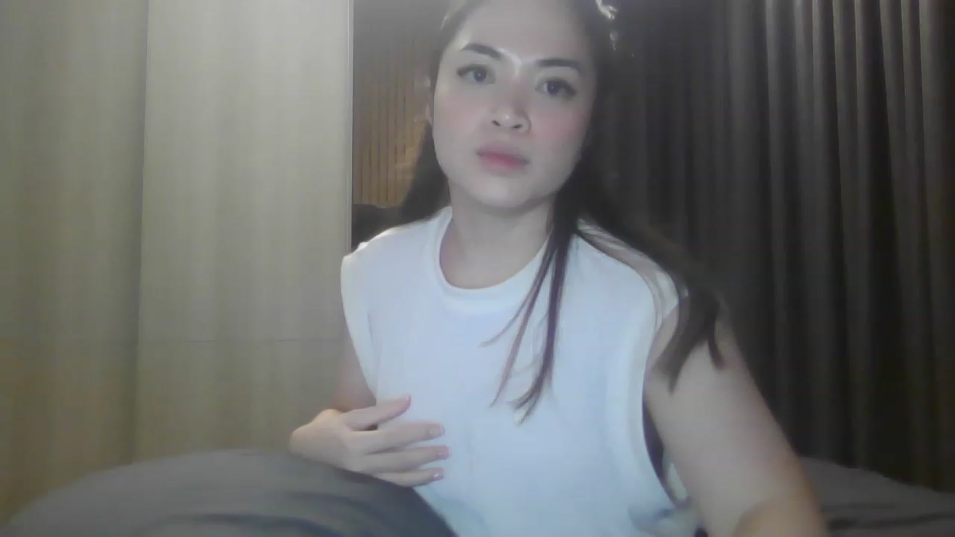 Gallery image thumbnail from Keali's myfreecams stream on, 02/05/2023, 11:01 image 1 of 20