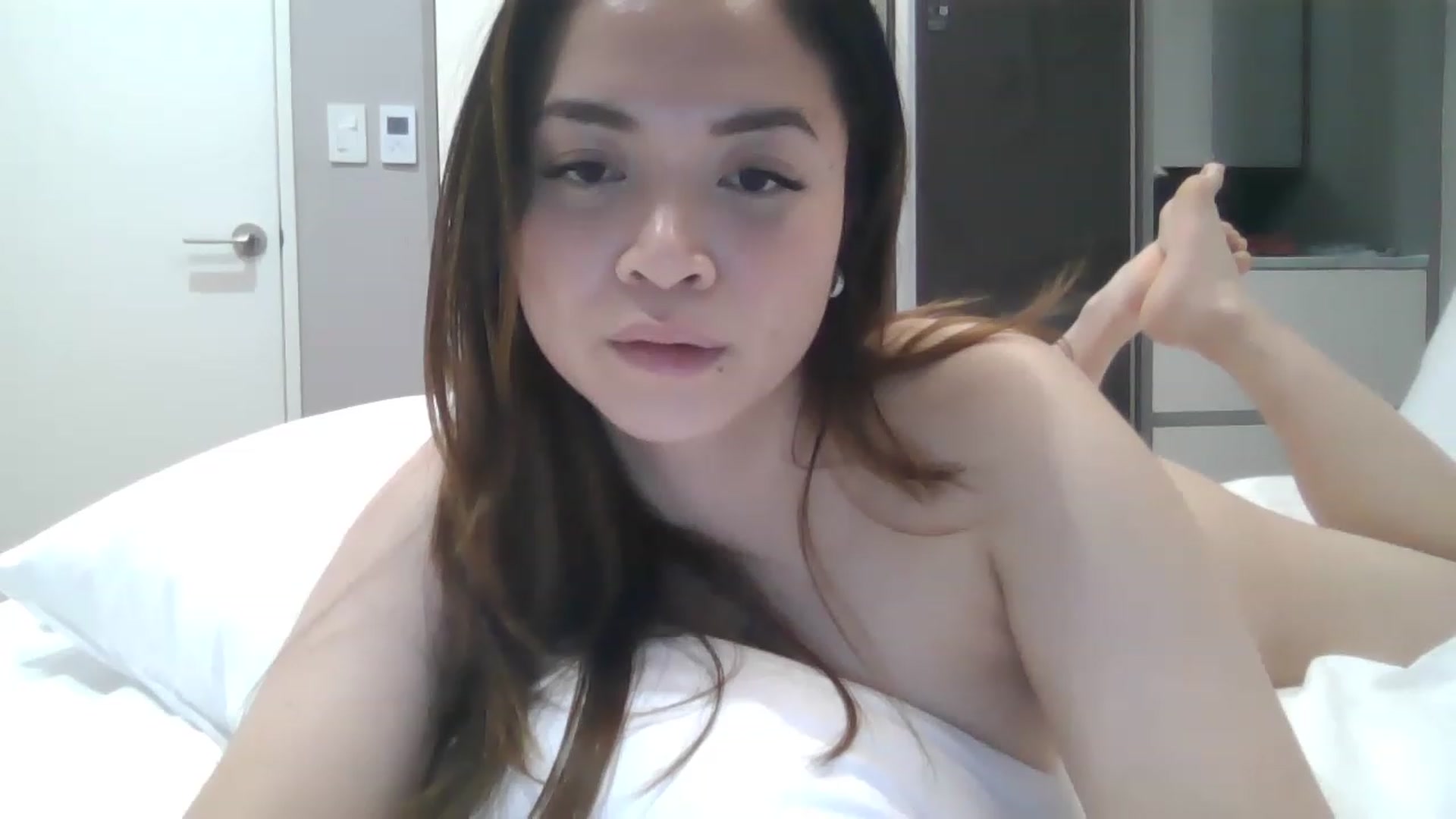 Gallery image thumbnail from Keali's myfreecams stream on, 04/16/2023, 12:15 image 16 of 20