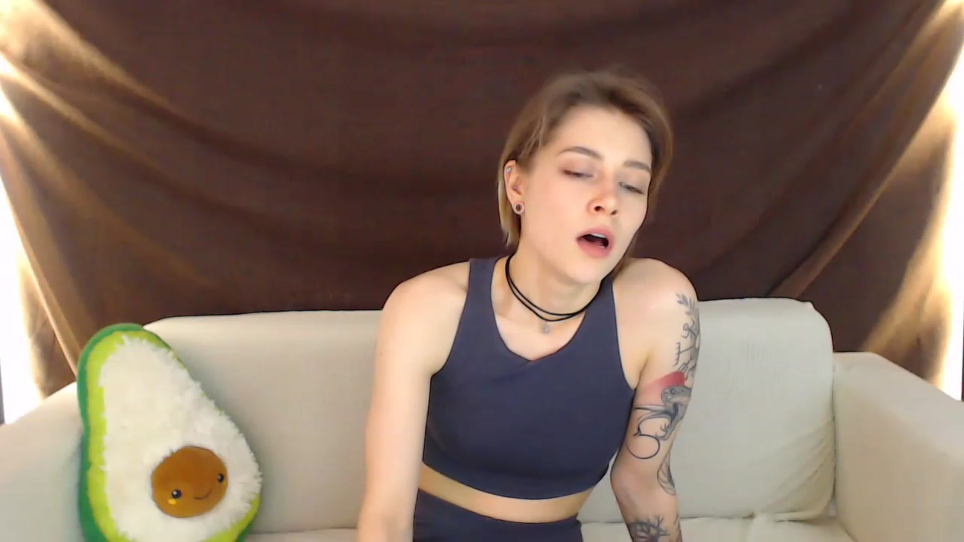 Gallery image thumbnail from KeepSpark's myfreecams stream on, 12/28/2022, 05:17 image 1 of 20