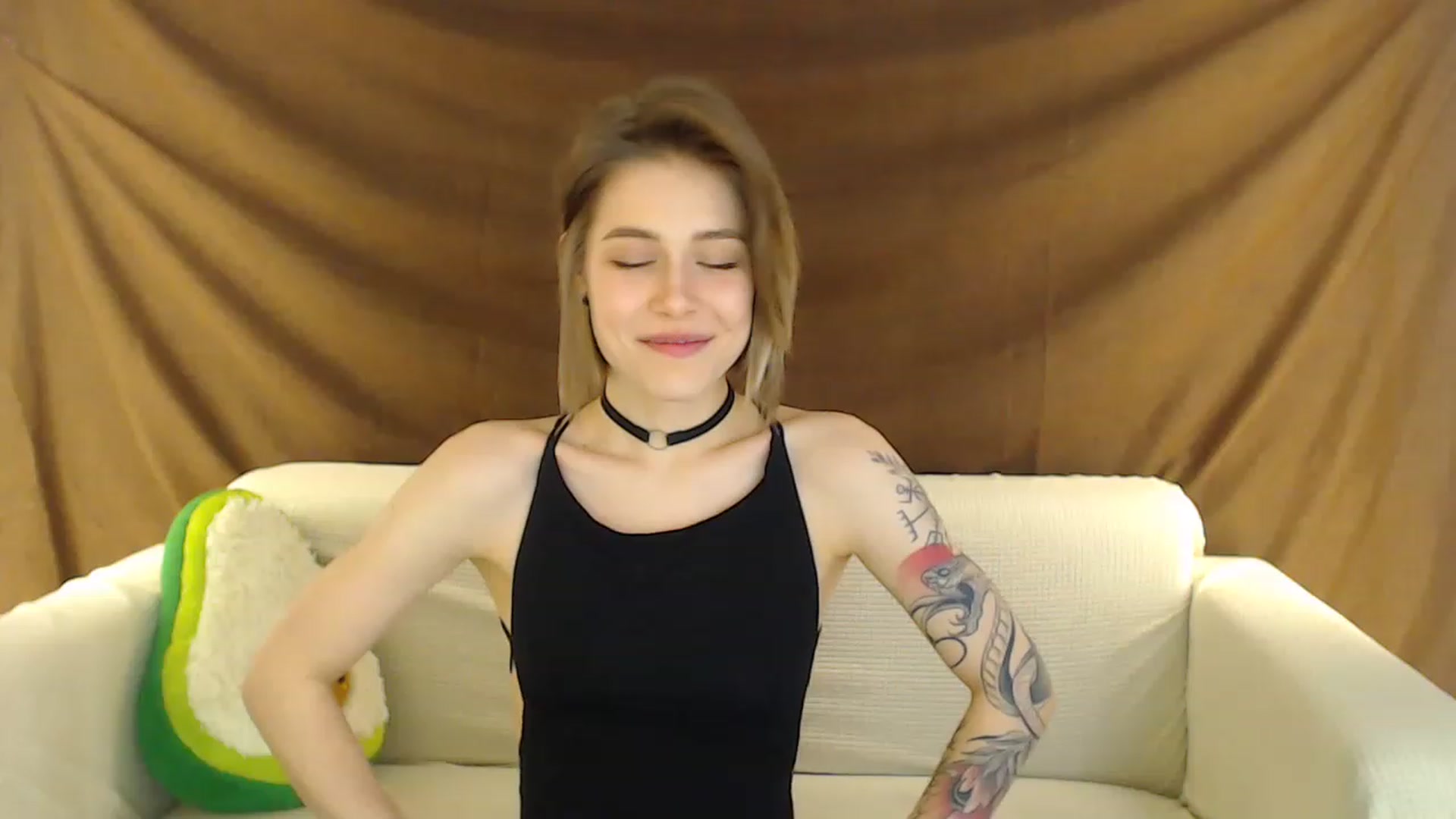 Gallery image thumbnail from KeepSpark's myfreecams stream on, 03/21/2023, 04:25 image 12 of 20