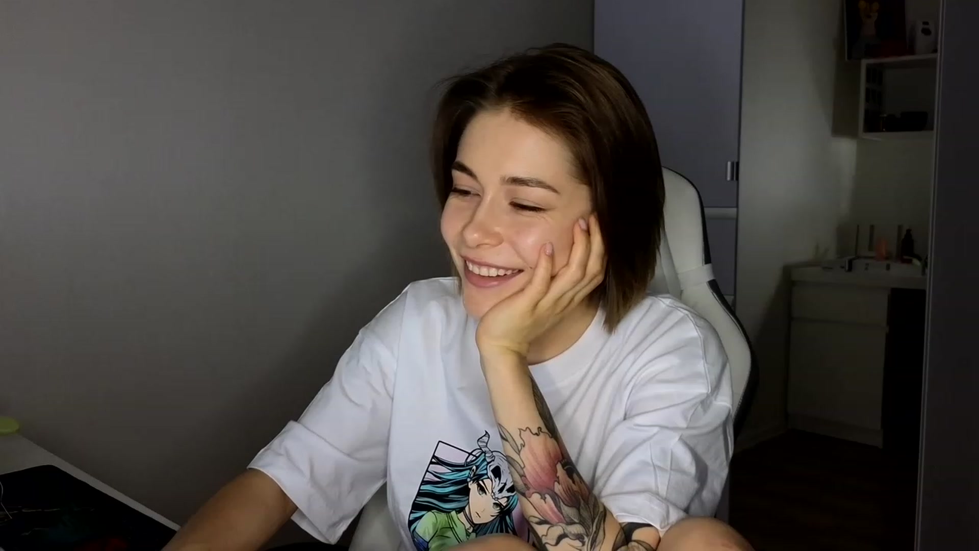 Gallery image thumbnail from KeepSpark's myfreecams stream on, 05/09/2023, 05:27 image 18 of 20