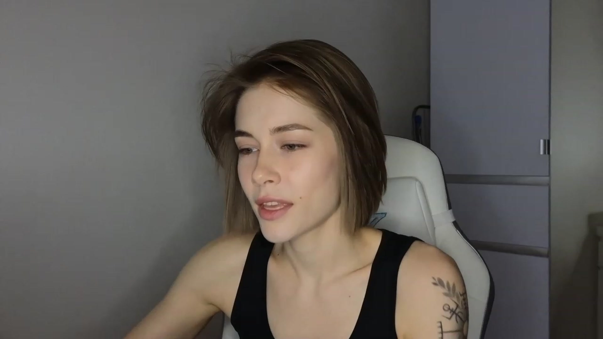 Gallery image thumbnail from KeepSpark's myfreecams stream on, 05/10/2023, 03:04 image 10 of 20