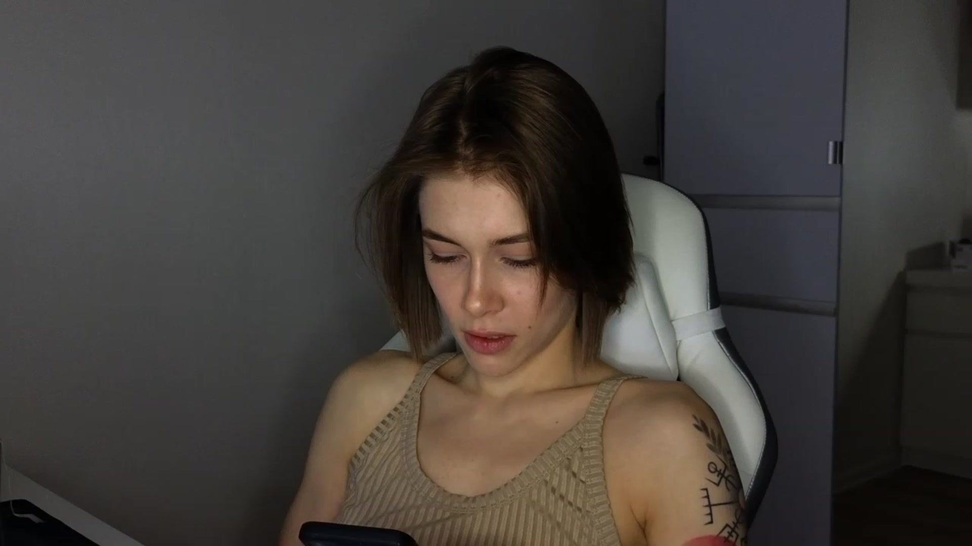 Gallery image thumbnail from KeepSpark's myfreecams stream on, 05/12/2023, 03:55 image 1 of 20