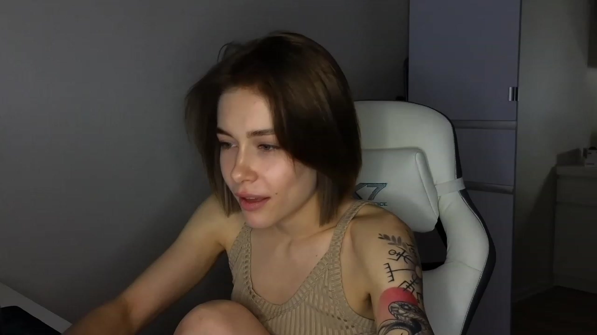 Gallery image thumbnail from KeepSpark's myfreecams stream on, 05/12/2023, 03:55 image 13 of 20
