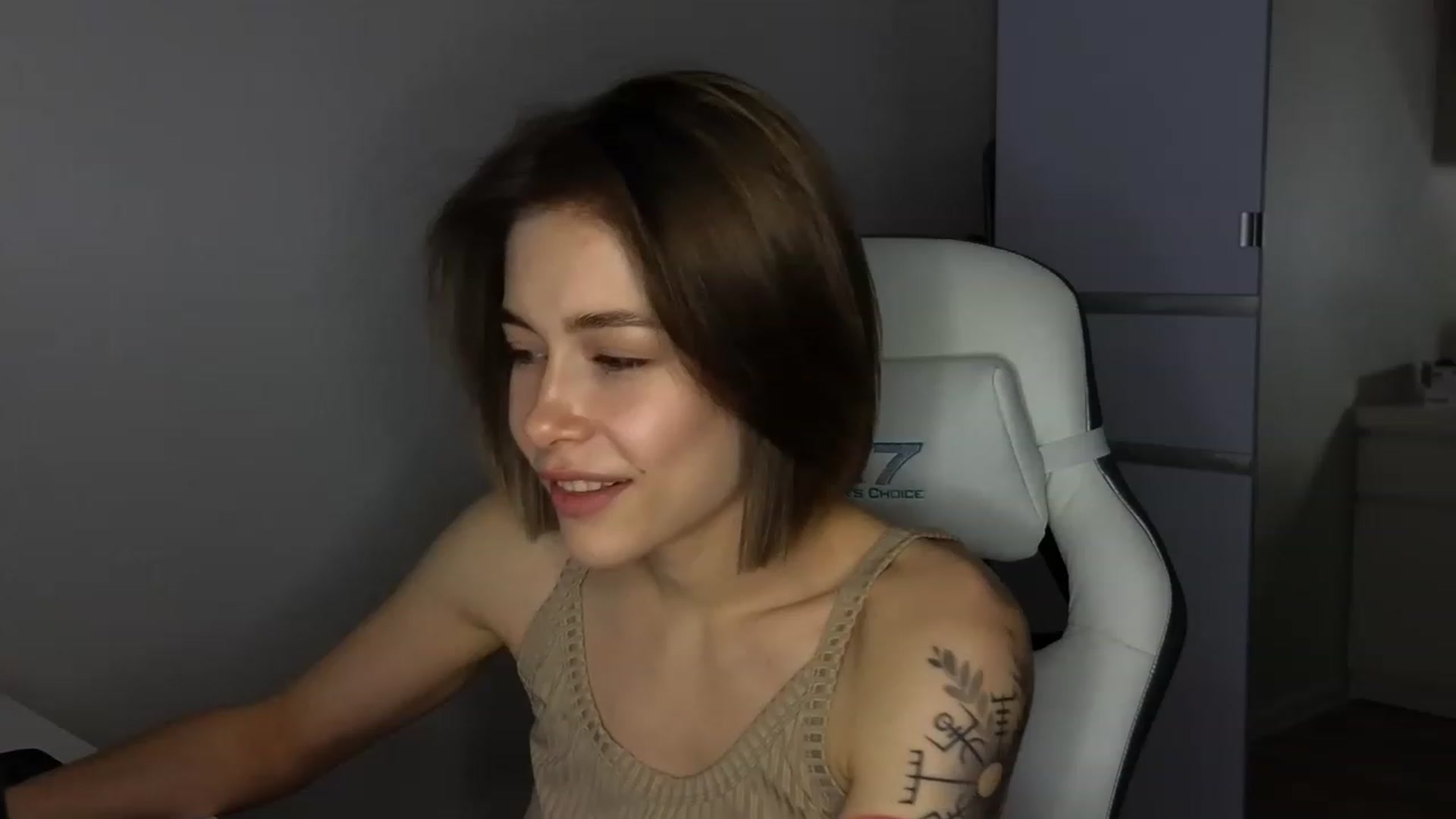 Gallery image thumbnail from KeepSpark's myfreecams stream on, 05/12/2023, 03:55 image 17 of 20