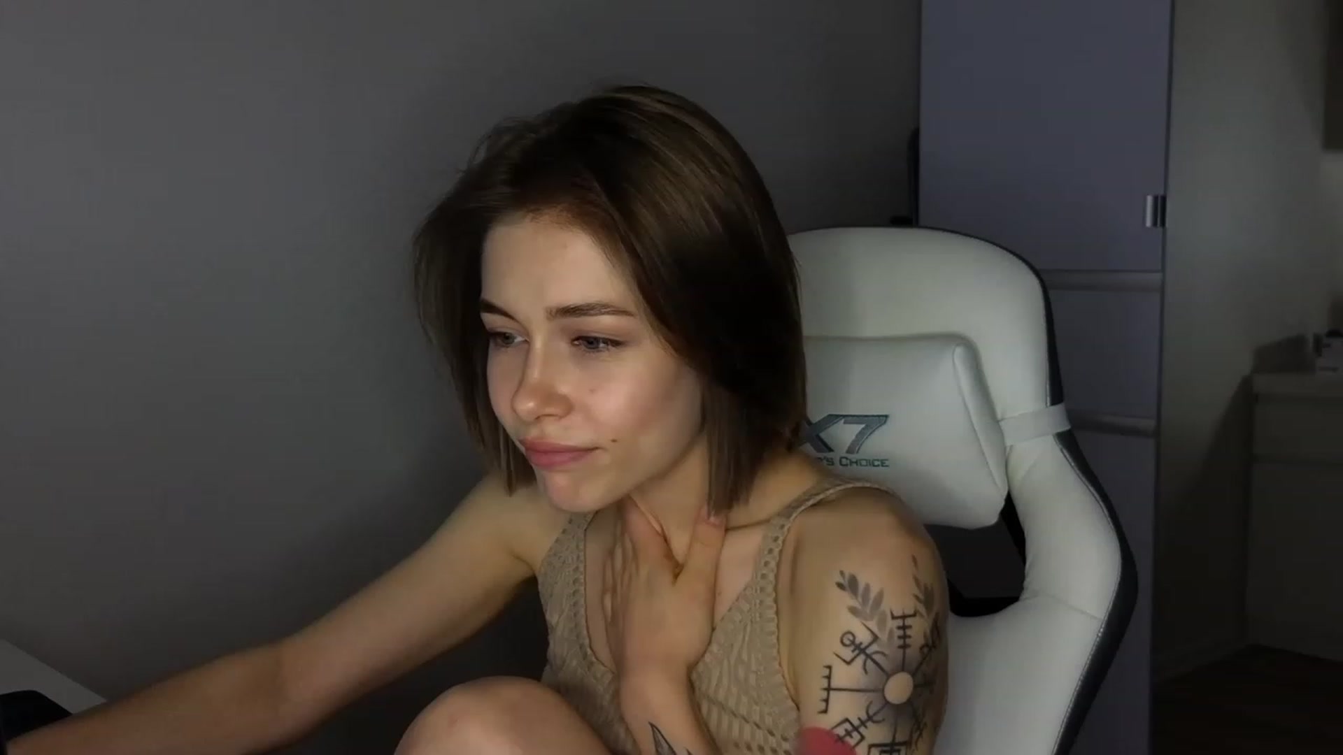 Gallery image thumbnail from KeepSpark's myfreecams stream on, 05/12/2023, 03:55 image 15 of 20