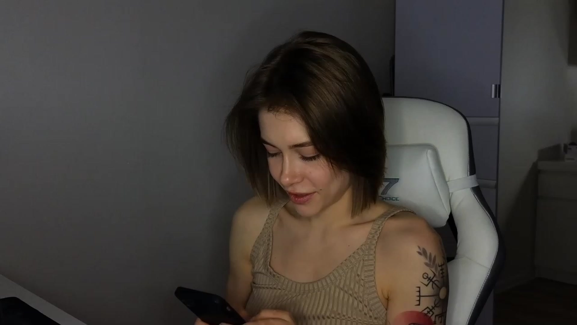 Gallery image thumbnail from KeepSpark's myfreecams stream on, 05/12/2023, 03:55 image 20 of 20