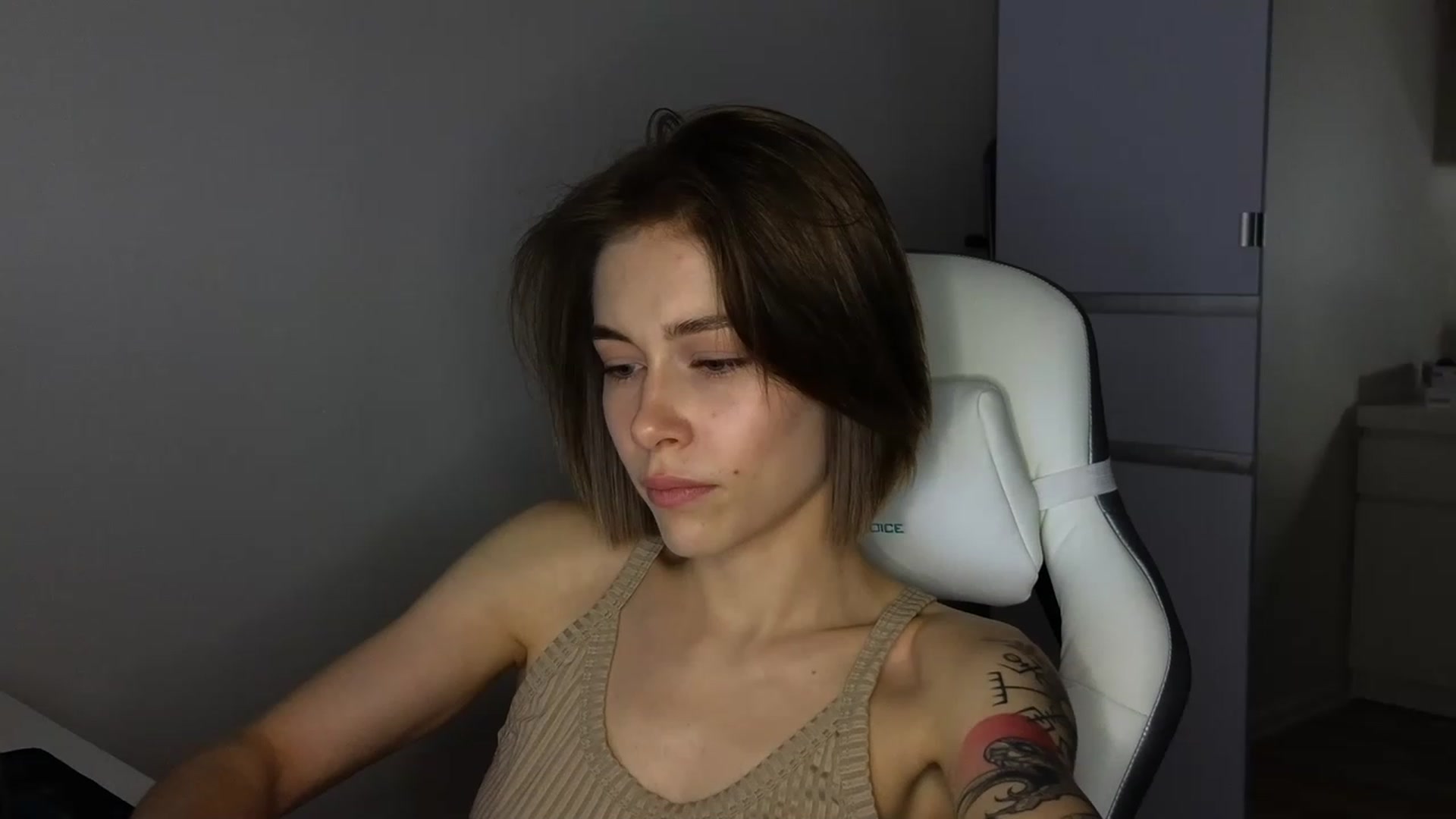 Gallery image thumbnail from KeepSpark's myfreecams stream on, 05/12/2023, 03:55 image 12 of 20