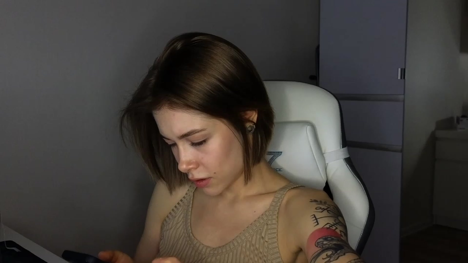 Gallery image thumbnail from KeepSpark's myfreecams stream on, 05/12/2023, 03:55 image 4 of 20