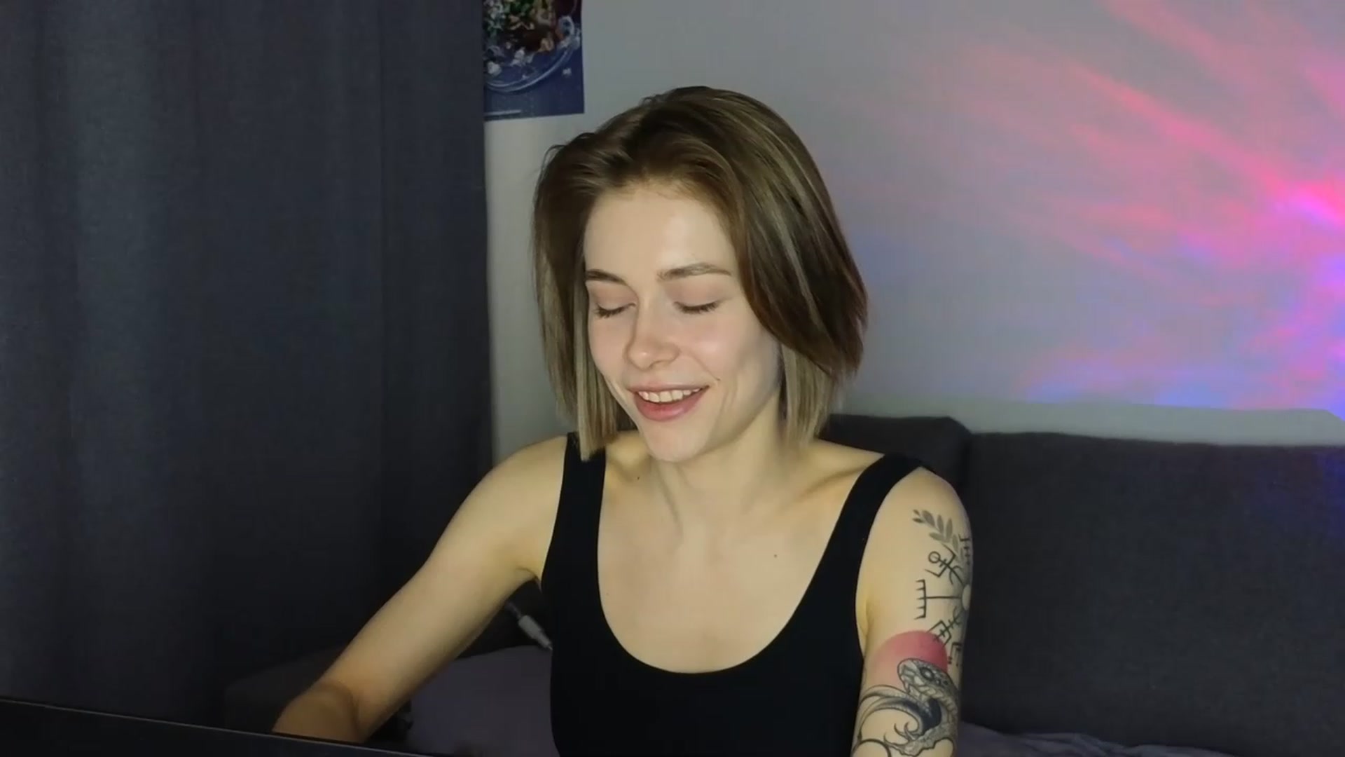 Gallery image thumbnail from KeepSpark's myfreecams stream on, 05/14/2023, 02:45 image 18 of 20