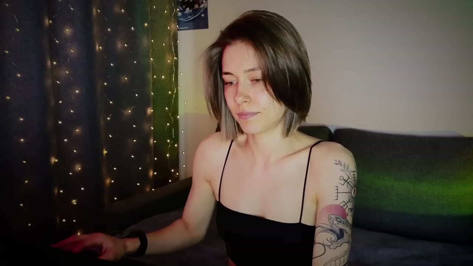 Gallery image thumbnail from KeepSpark's myfreecams stream on, 06/19/2023, 05:56 image 10 of 20