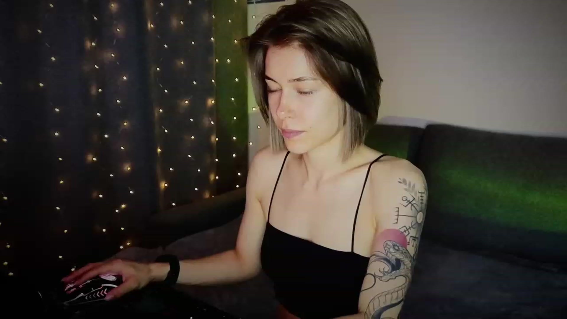 Gallery image thumbnail from KeepSpark's myfreecams stream on, 06/20/2023, 03:13 image 14 of 20
