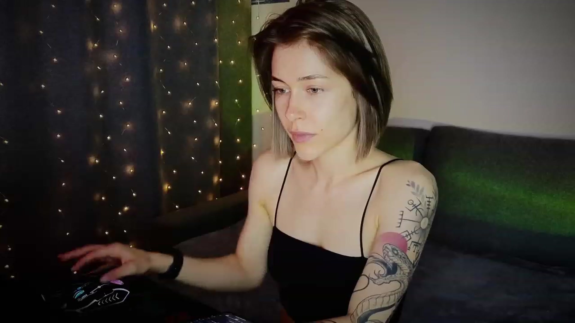 Gallery image thumbnail from KeepSpark's myfreecams stream on, 06/20/2023, 03:13 image 9 of 20