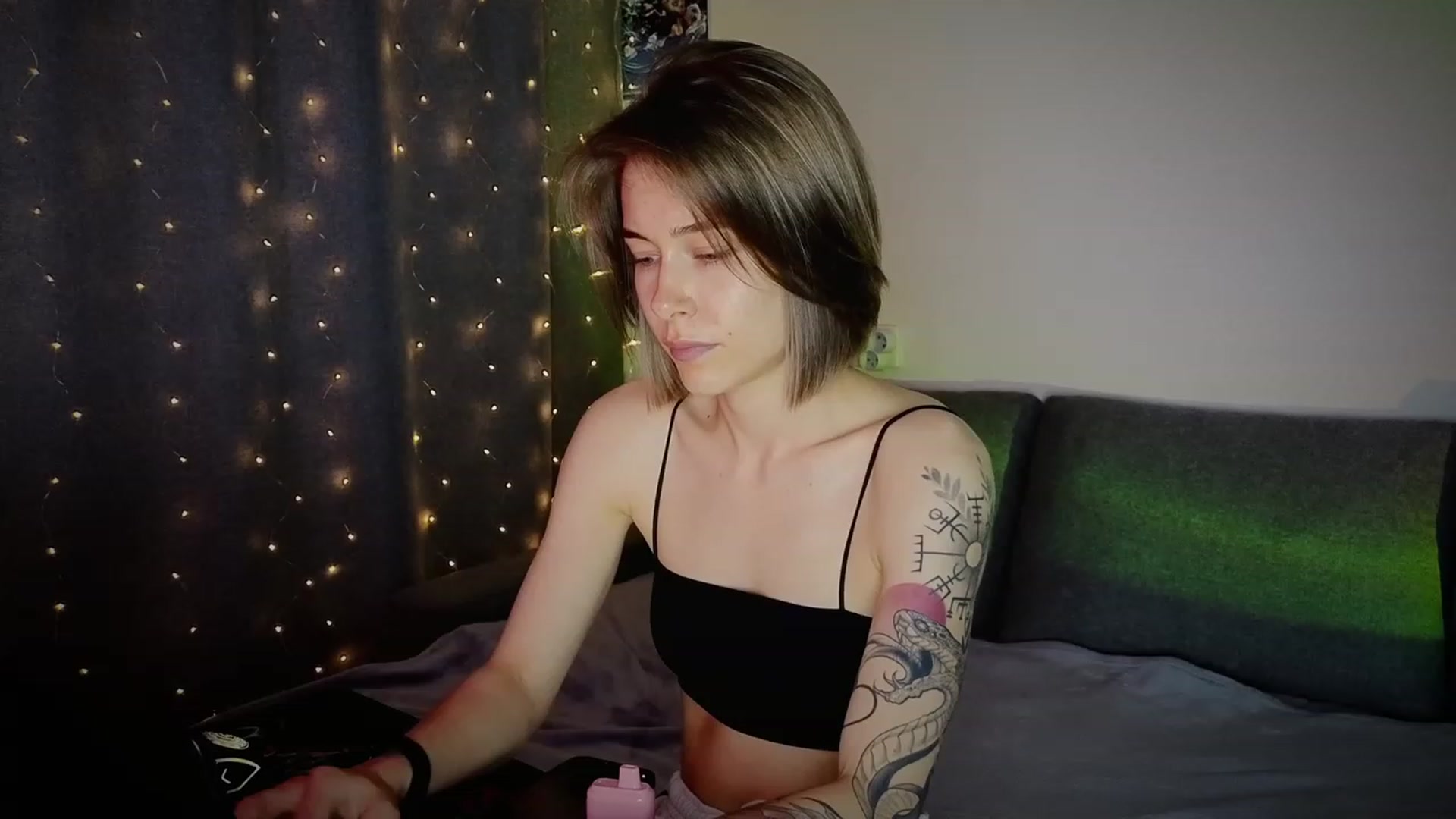 Gallery image thumbnail from KeepSpark's myfreecams stream on, 06/21/2023, 04:02 image 16 of 20