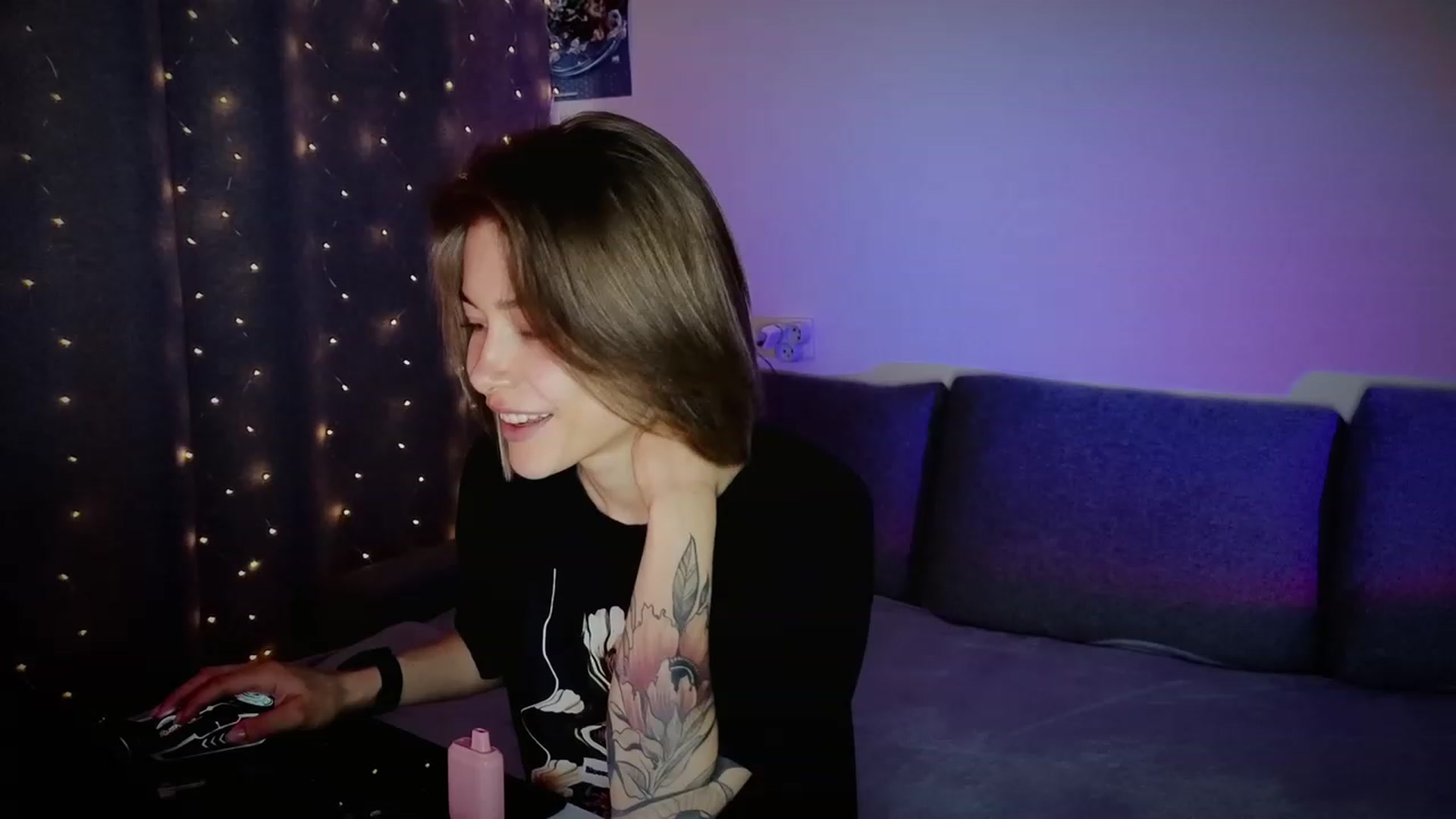 Gallery image thumbnail from KeepSpark's myfreecams stream on, 06/26/2023, 05:09 image 15 of 20