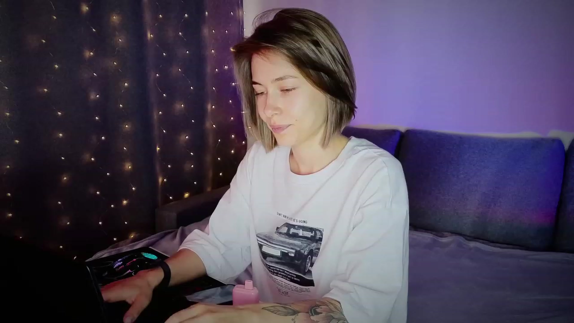 Gallery image thumbnail from KeepSpark's myfreecams stream on, 07/03/2023, 03:53 image 18 of 20