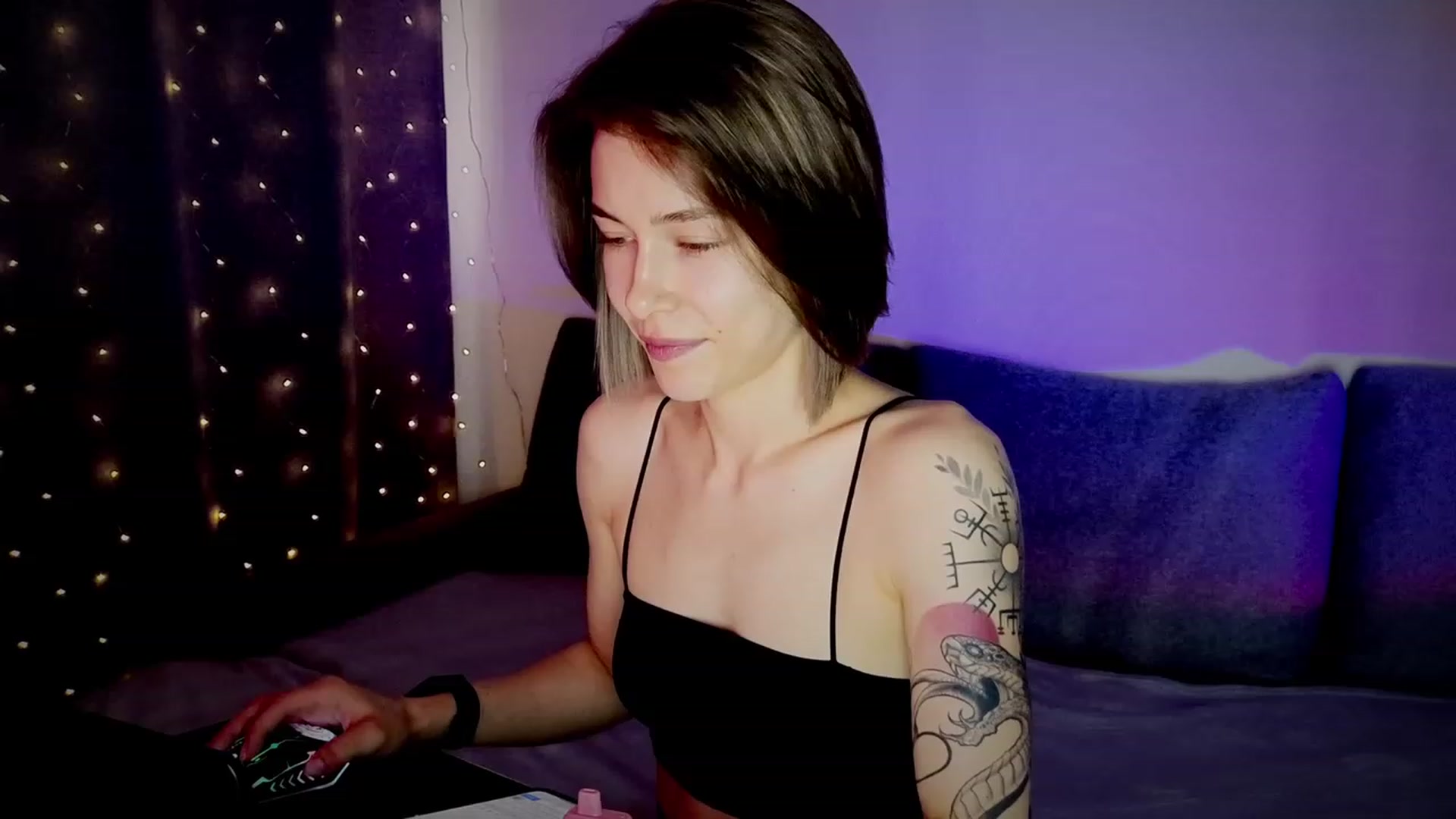 Gallery image thumbnail from KeepSpark's myfreecams stream on, 07/05/2023, 03:52 image 13 of 20
