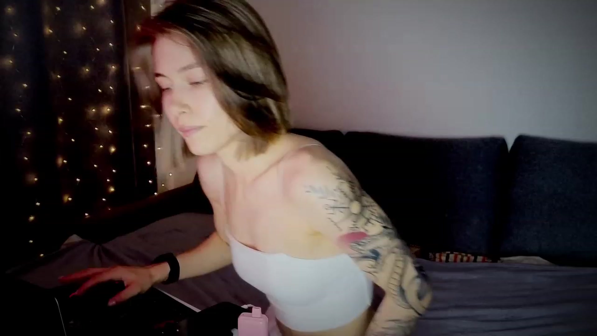 Gallery image thumbnail from KeepSpark's myfreecams stream on, 07/26/2023, 05:04 image 12 of 20