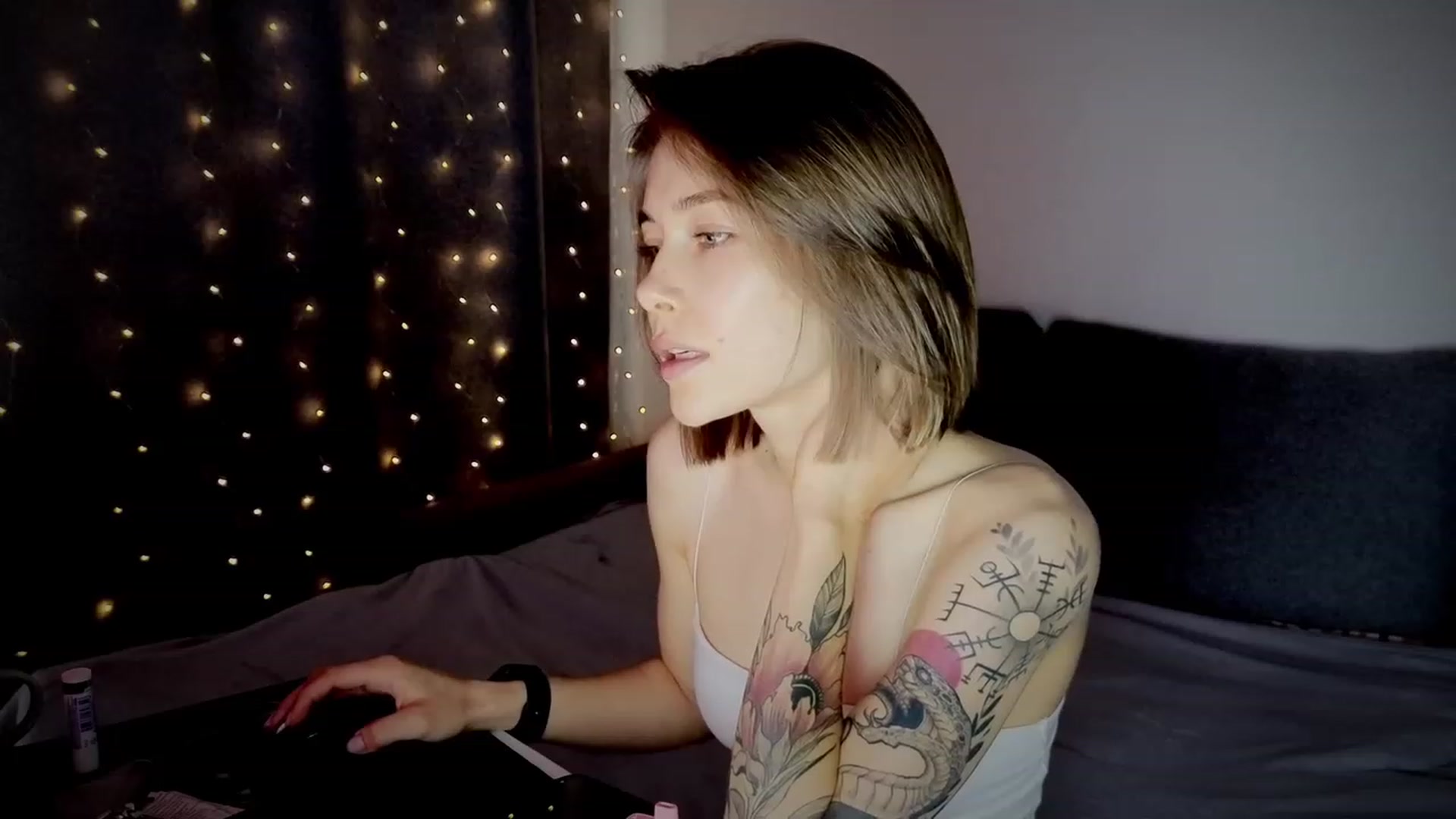 Gallery image thumbnail from KeepSpark's myfreecams stream on, 07/28/2023, 05:43 image 9 of 20