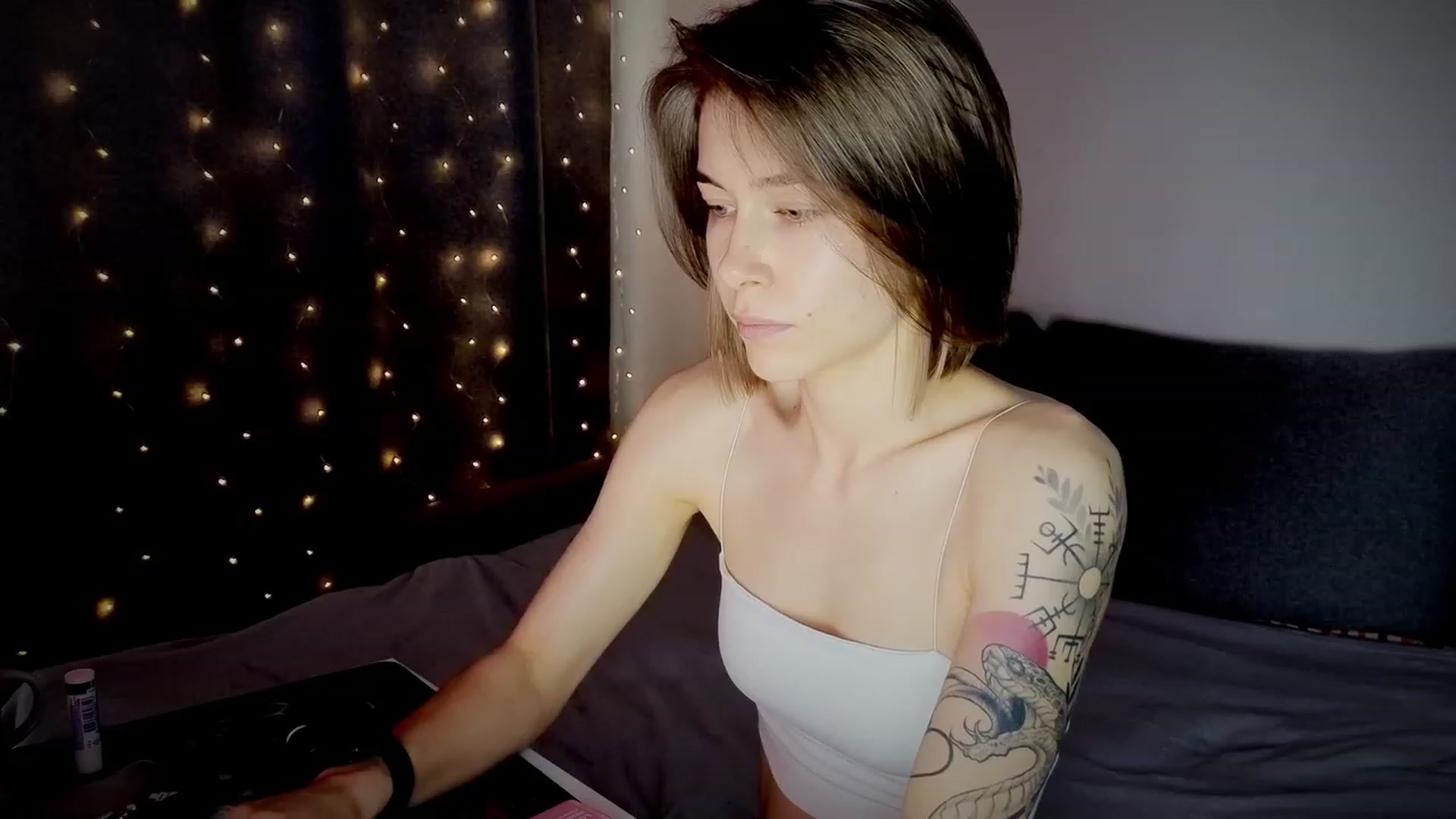 Gallery image thumbnail from KeepSpark's myfreecams stream on, 07/28/2023, 05:43 image 17 of 20