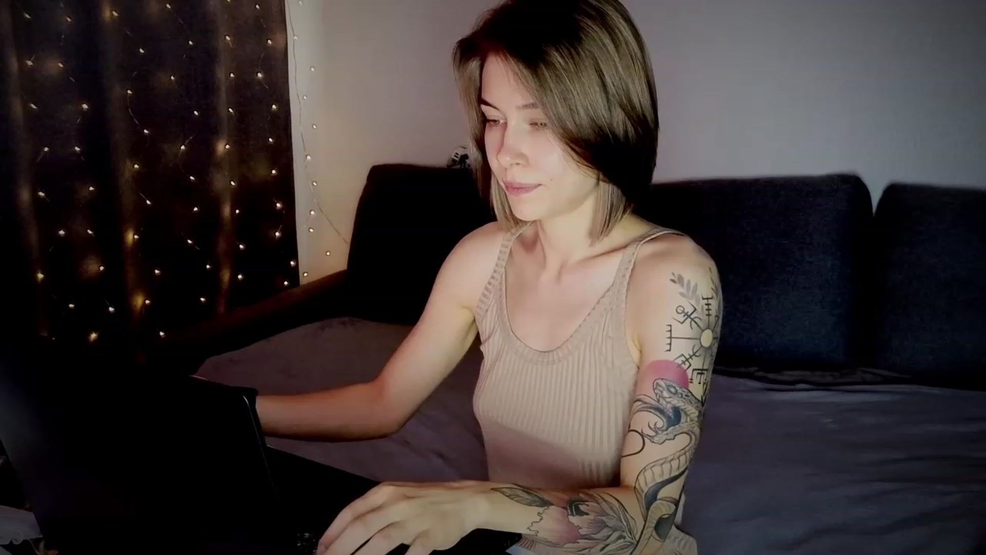Gallery image thumbnail from KeepSpark's myfreecams stream on, 07/31/2023, 06:08 image 11 of 20