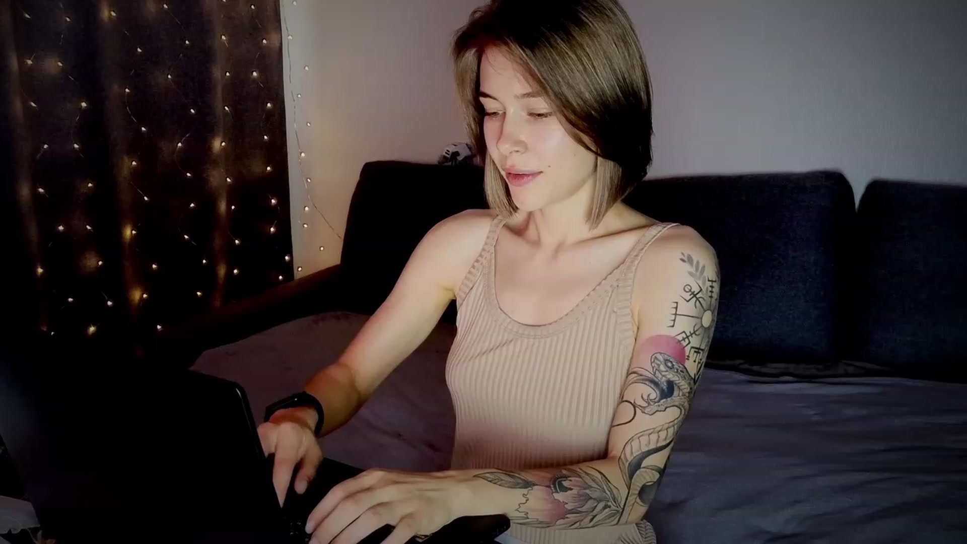Gallery image thumbnail from KeepSpark's myfreecams stream on, 07/31/2023, 06:08 image 7 of 20