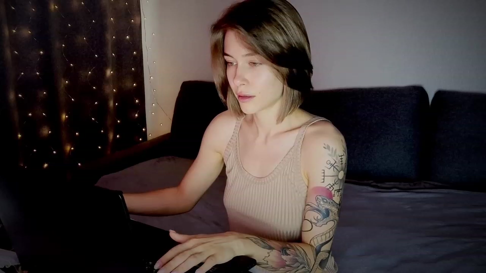 Gallery image thumbnail from KeepSpark's myfreecams stream on, 07/31/2023, 06:08 image 9 of 20
