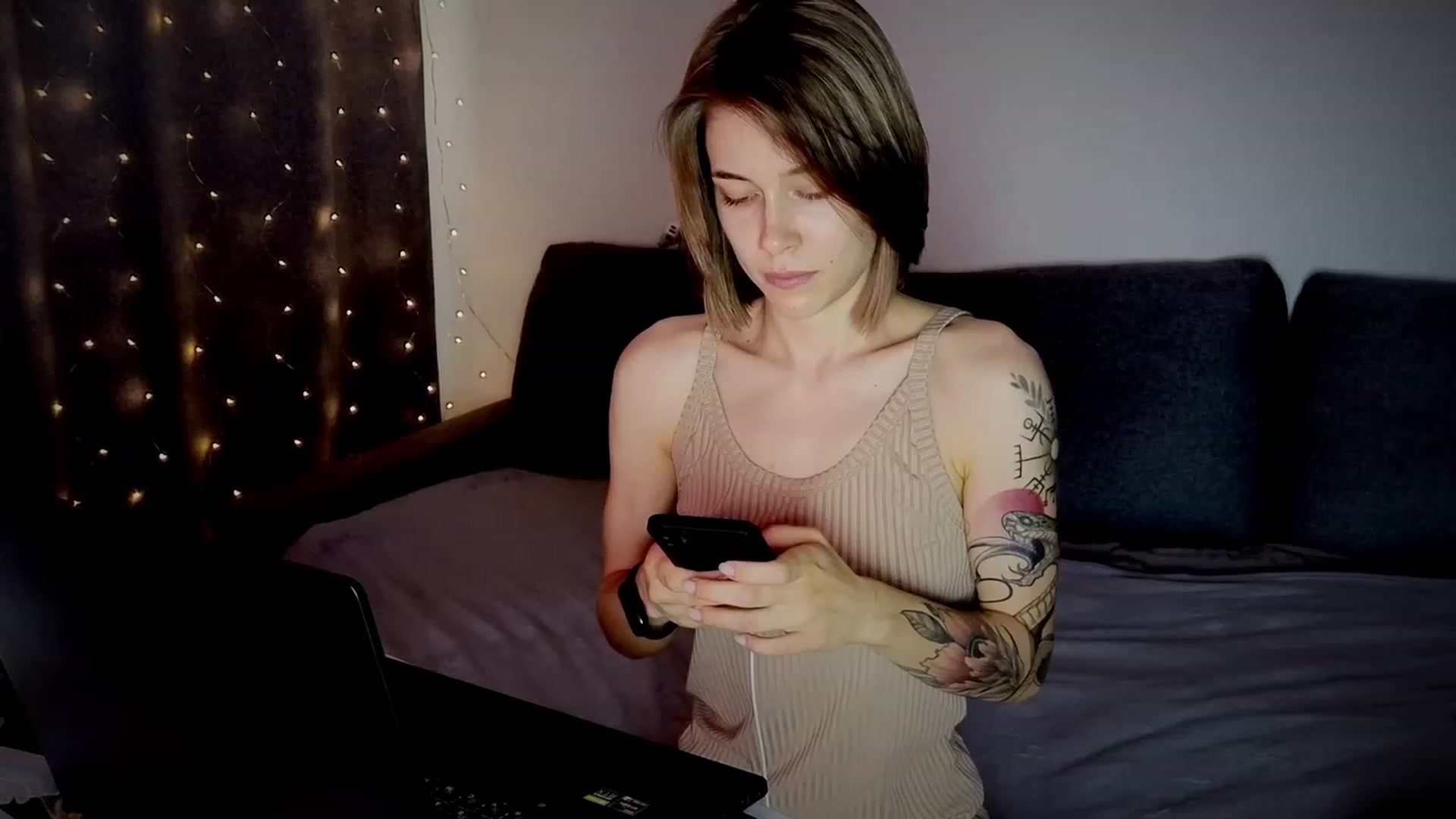 Gallery image thumbnail from KeepSpark's myfreecams stream on, 07/31/2023, 06:41 image 16 of 20