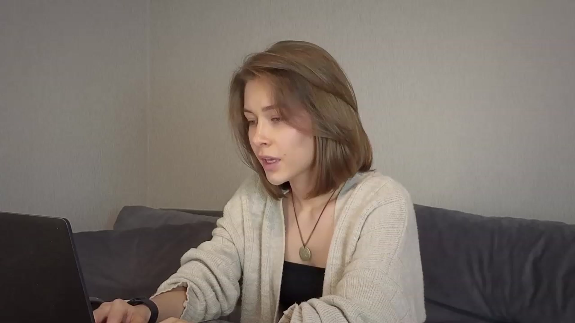 Gallery image thumbnail from KeepSpark's myfreecams stream on, 10/11/2023, 07:42 image 14 of 20