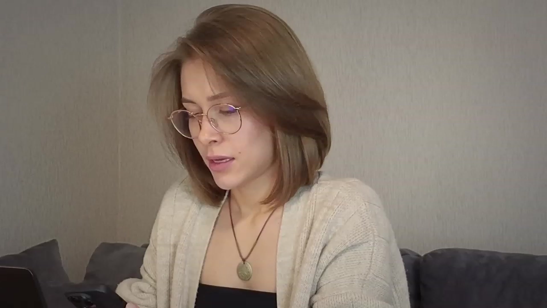 Gallery image thumbnail from KeepSpark's myfreecams stream on, 10/19/2023, 07:29 image 16 of 20
