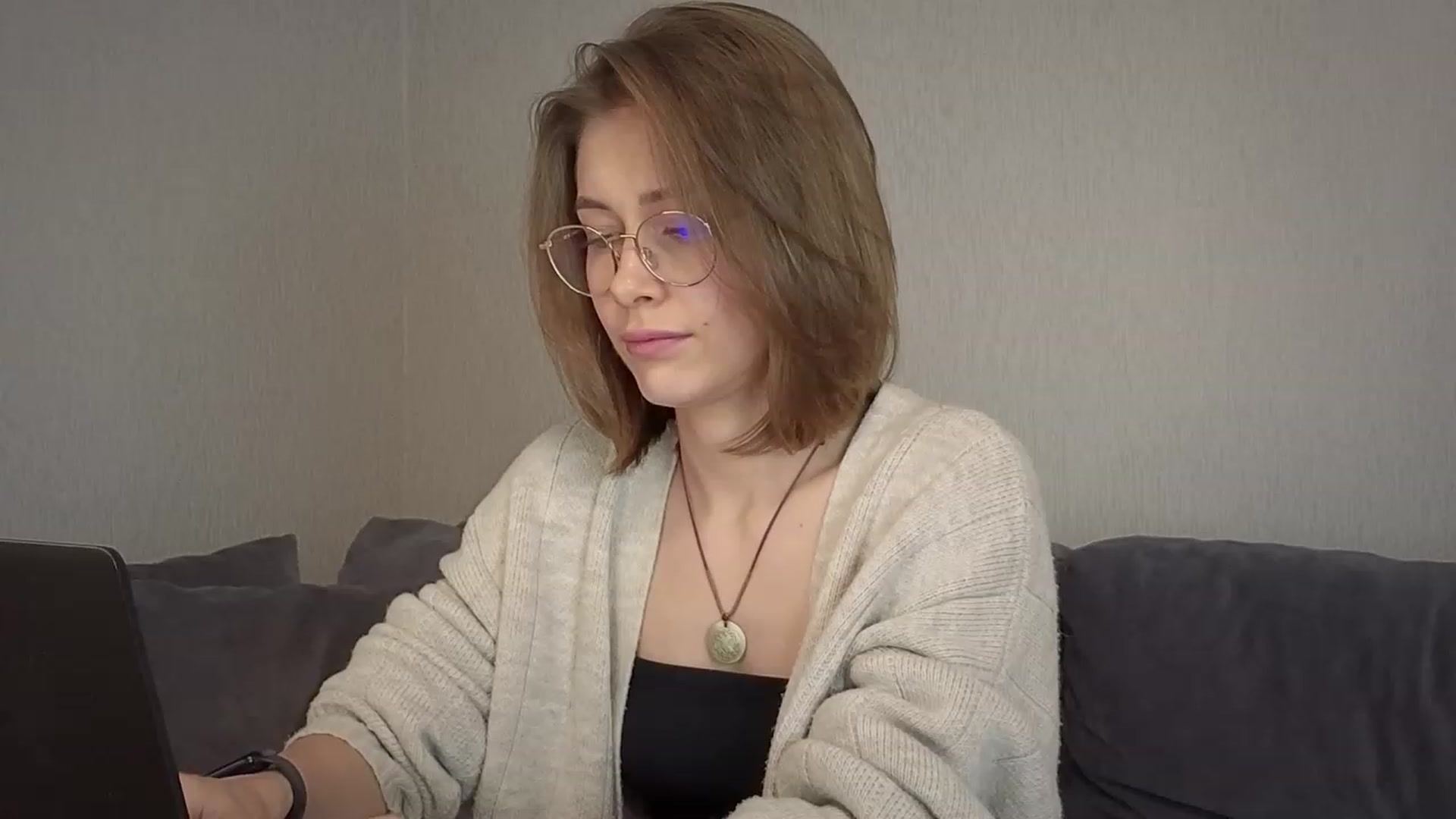 Gallery image thumbnail from KeepSpark's myfreecams stream on, 10/20/2023, 08:20 image 17 of 20